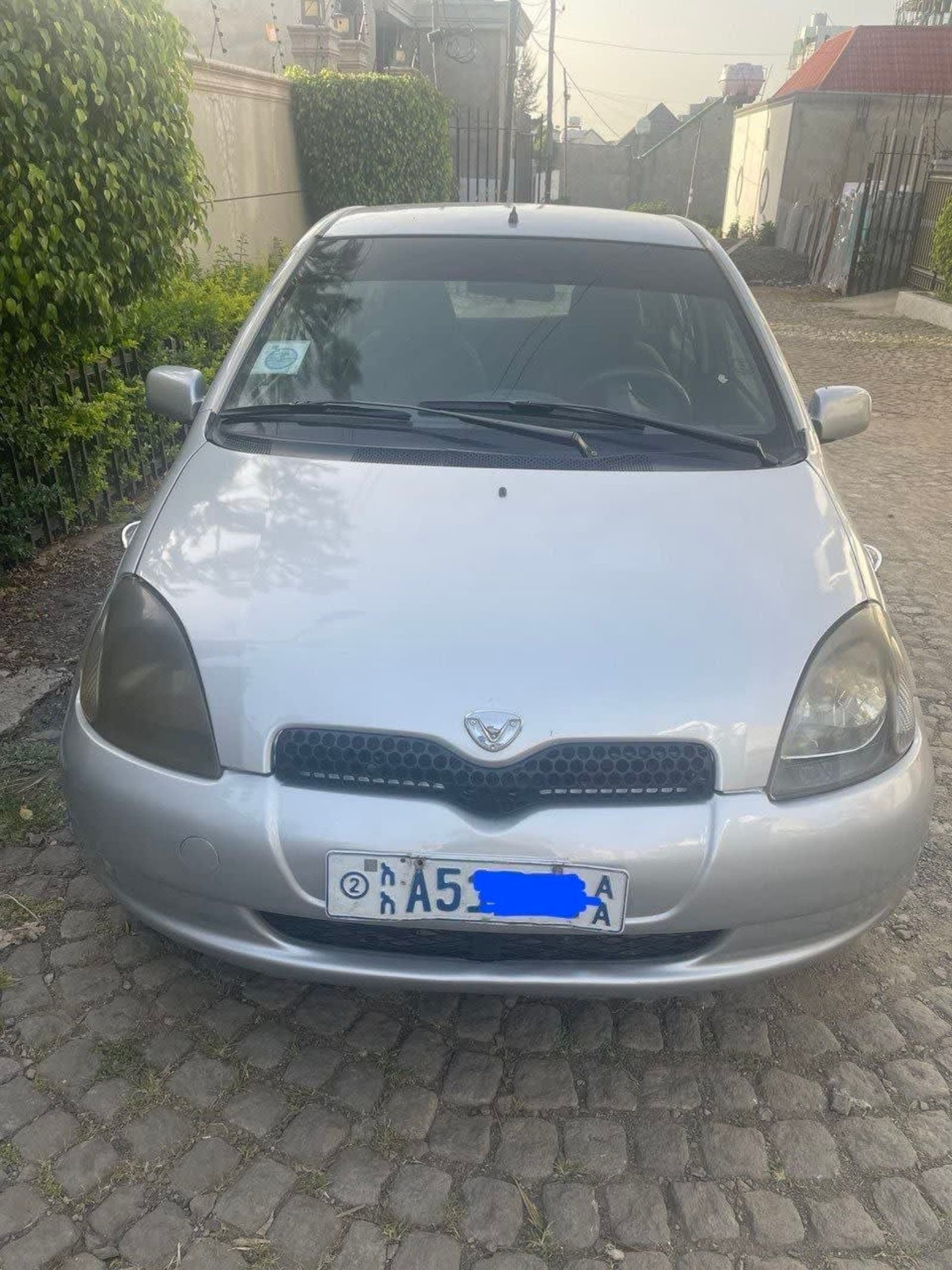 2000 Toyota Vitz