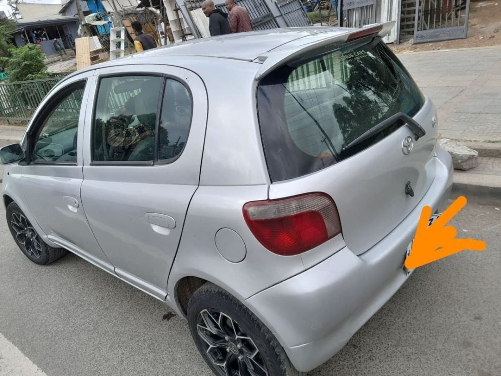 2001 Toyota Vitz — photo 5