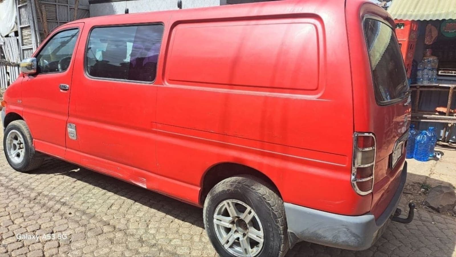2005 Toyota Dolfin D4-D — photo 1