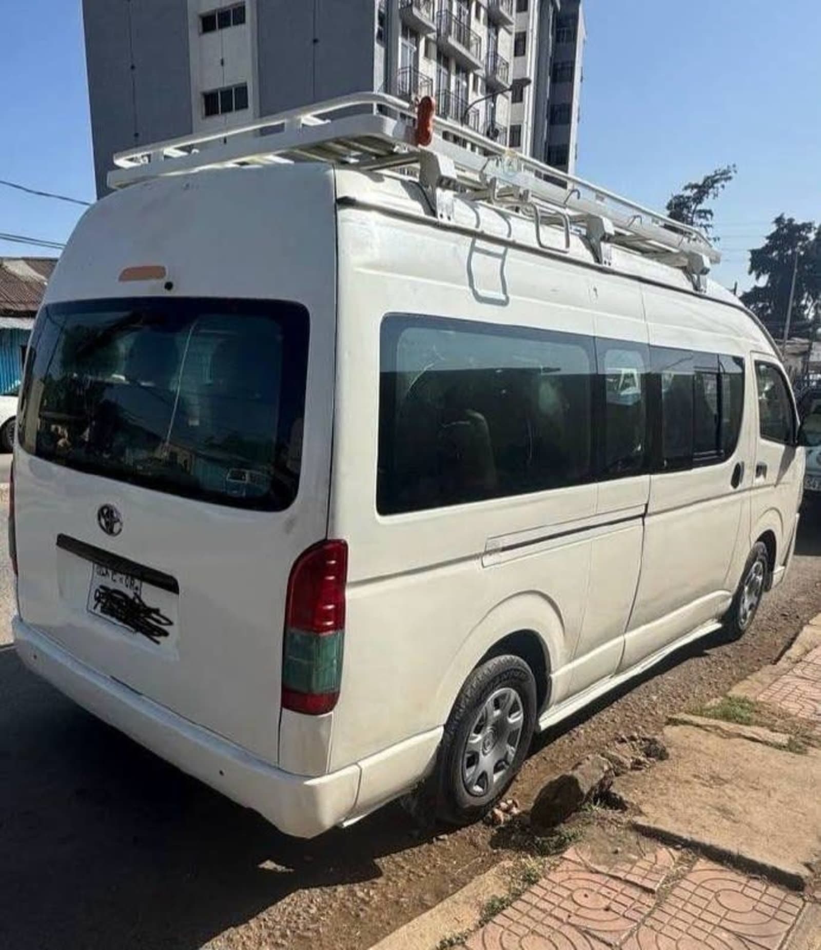 2013 Toyota Irufu — photo 1