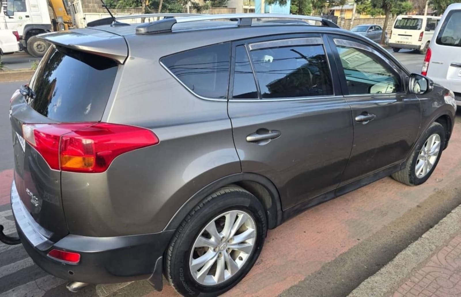 2015 Toyota Rav 4 — photo 3