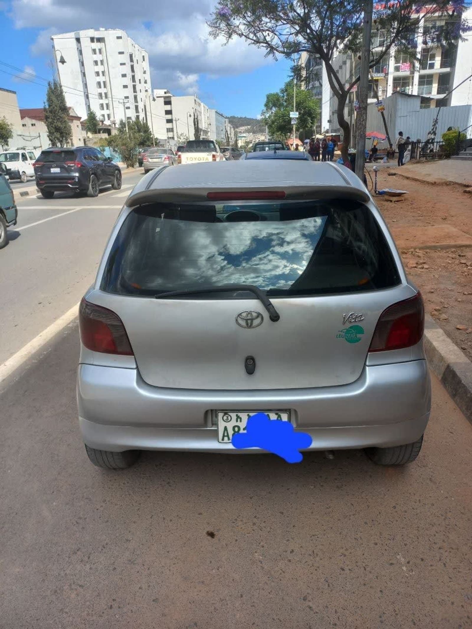 2002 Toyota Vitz — photo 1