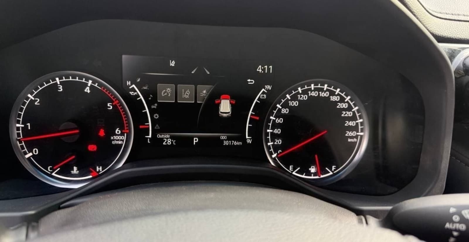 2022 Toyota Land Cruiser VX-R — photo 1