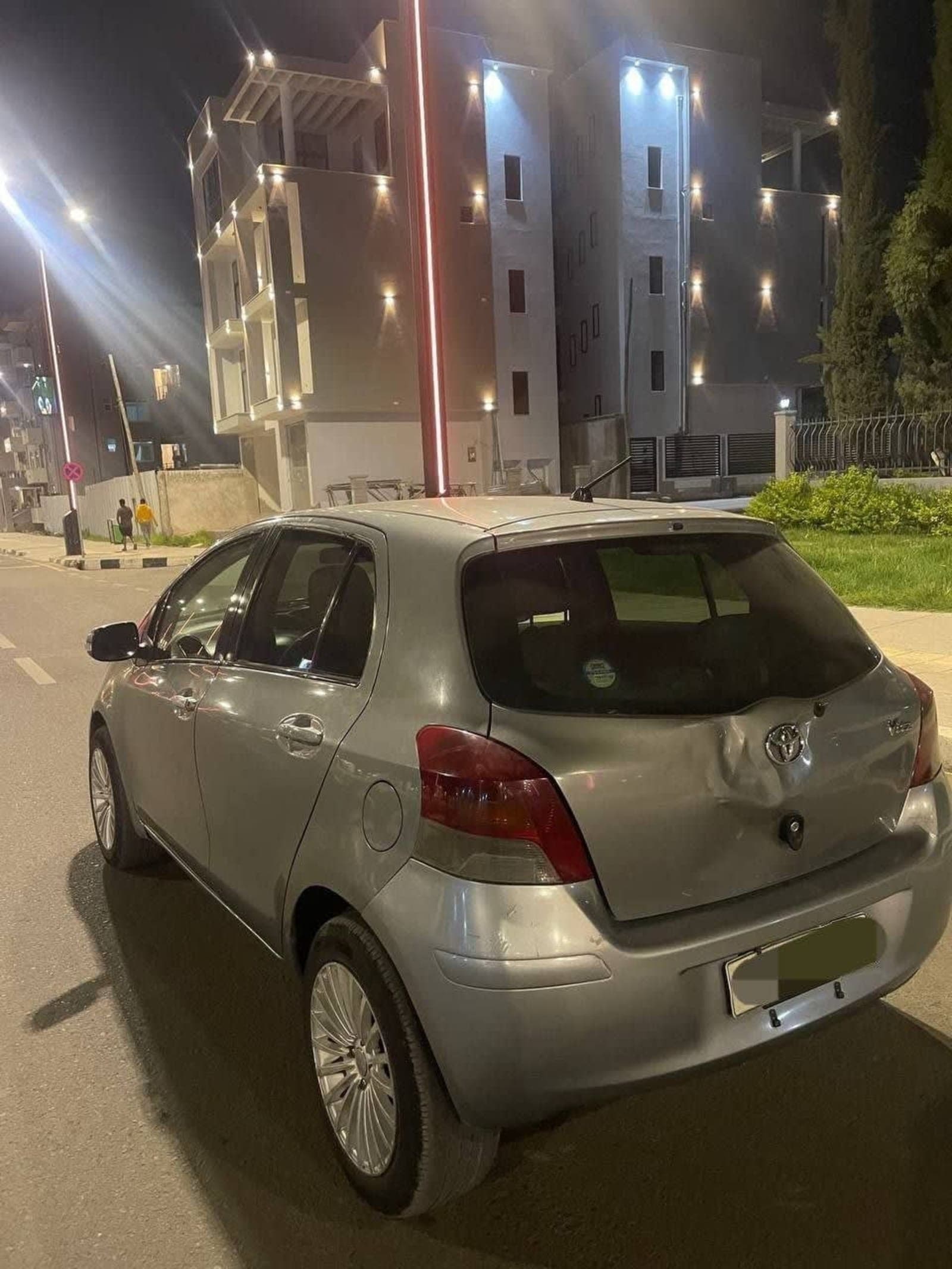 2010 Toyota Yaris Compact — photo 5