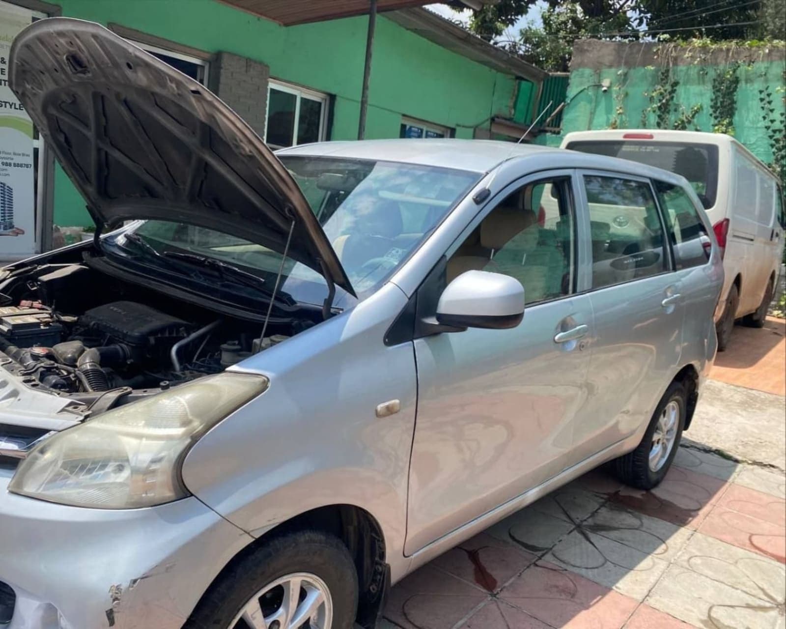 2015 Toyota avanza — photo 1