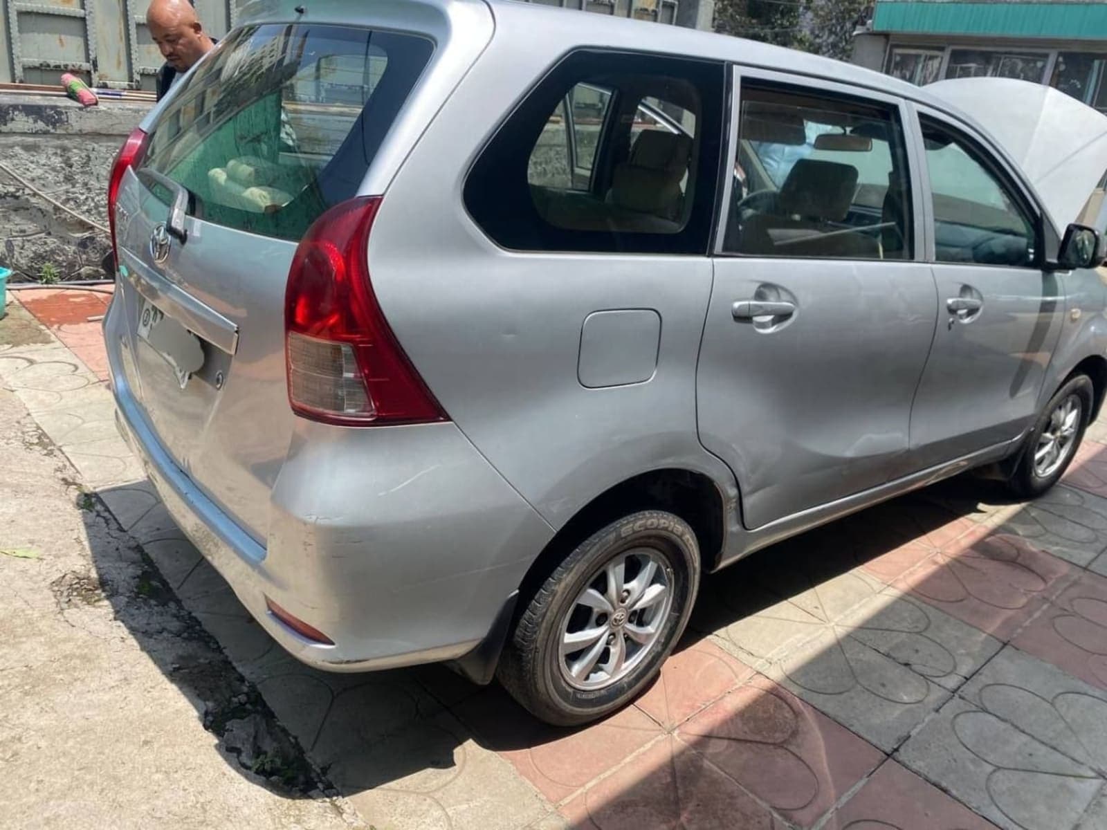 2015 Toyota avanza — photo 4