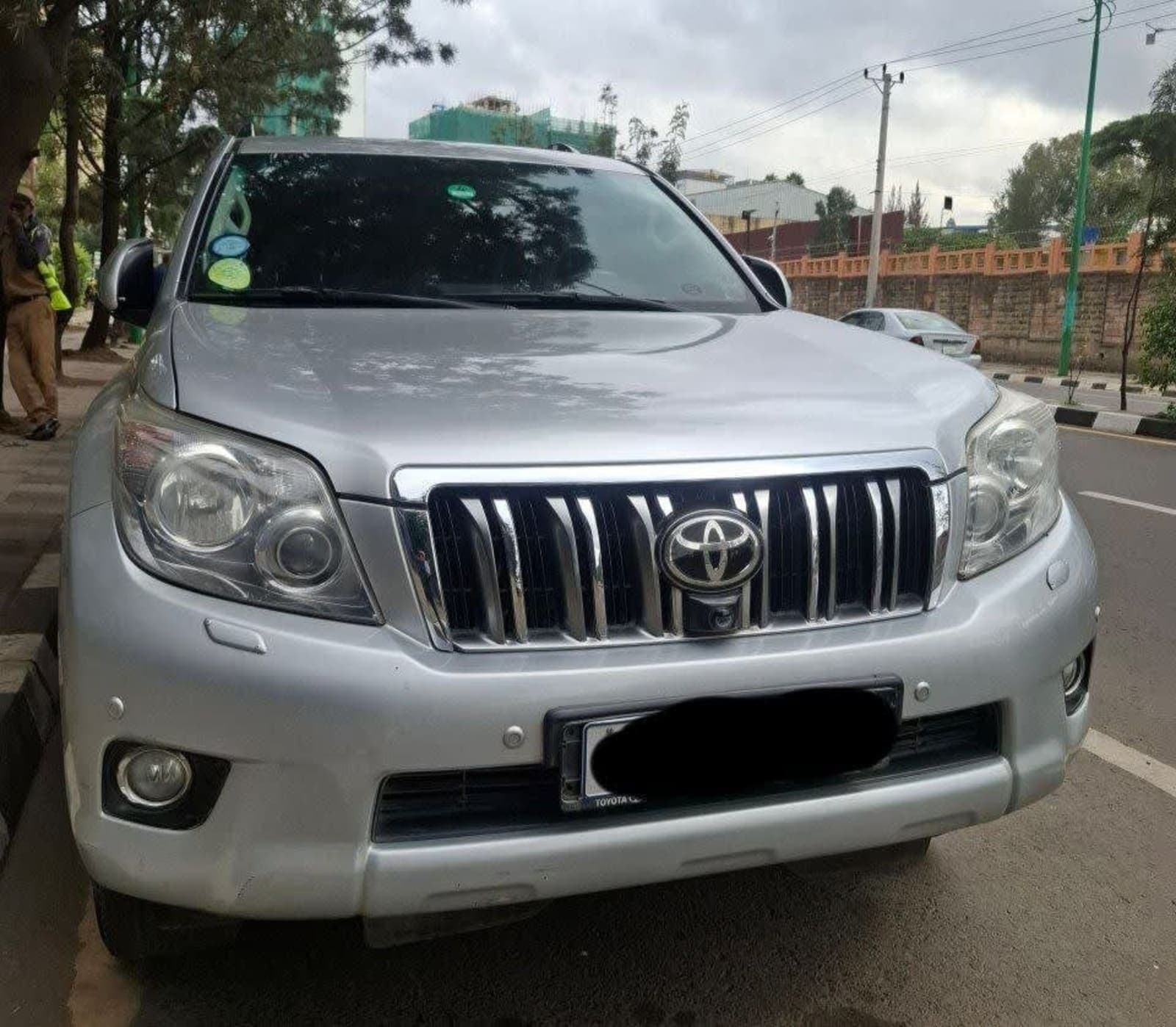 2012 Toyota Land Cruiser Prado VX — photo 1
