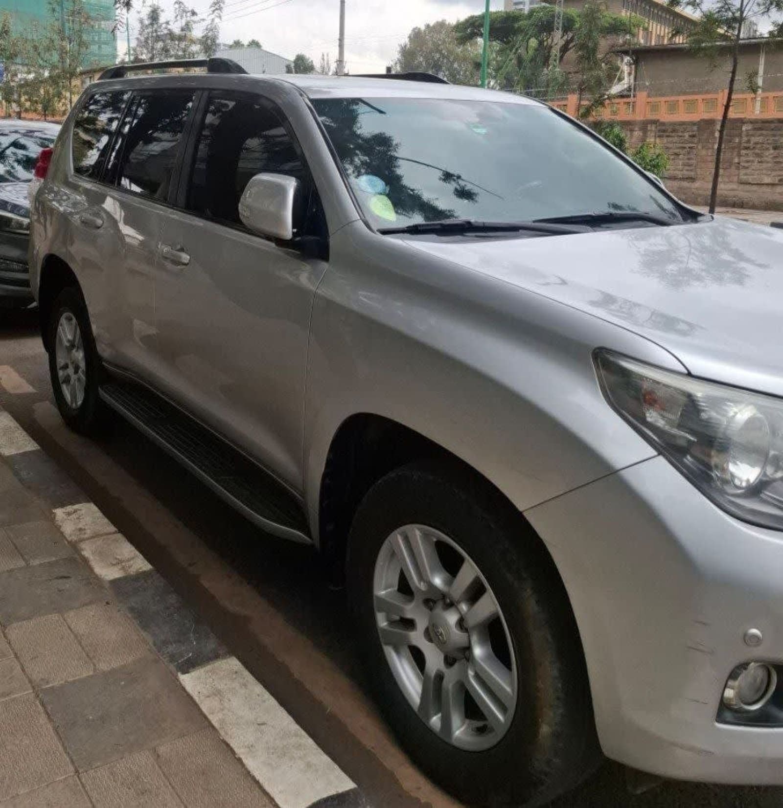 2012 Toyota Land Cruiser Prado VX — photo 5