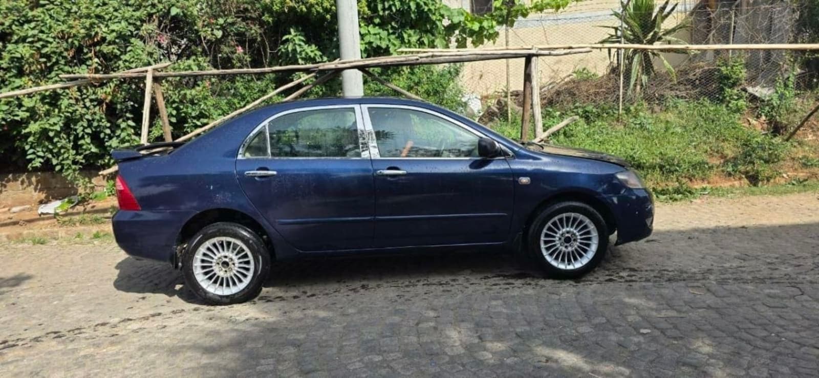 2005 Toyota Corolla — photo 1