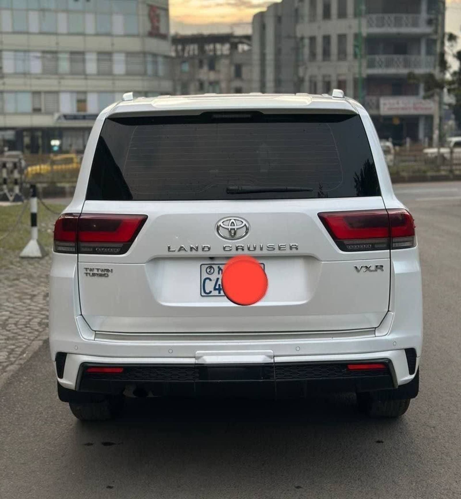 2023 Toyota Land Cruiser VX-R — photo 6