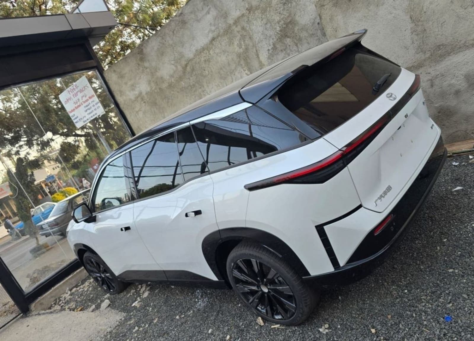 2025 Toyota bZ3X — photo 3