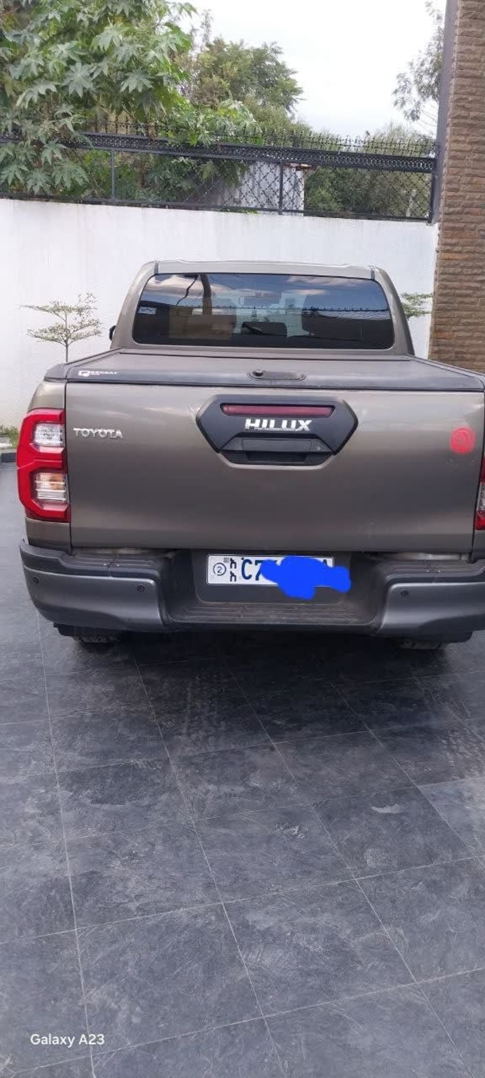 2021 Toyota Hilux Invincible — photo 6