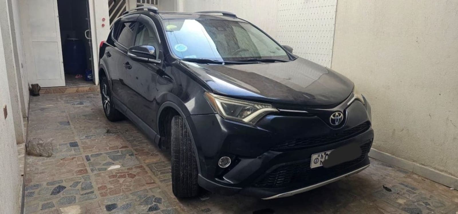 2018 Toyota Rav 4 — photo 2