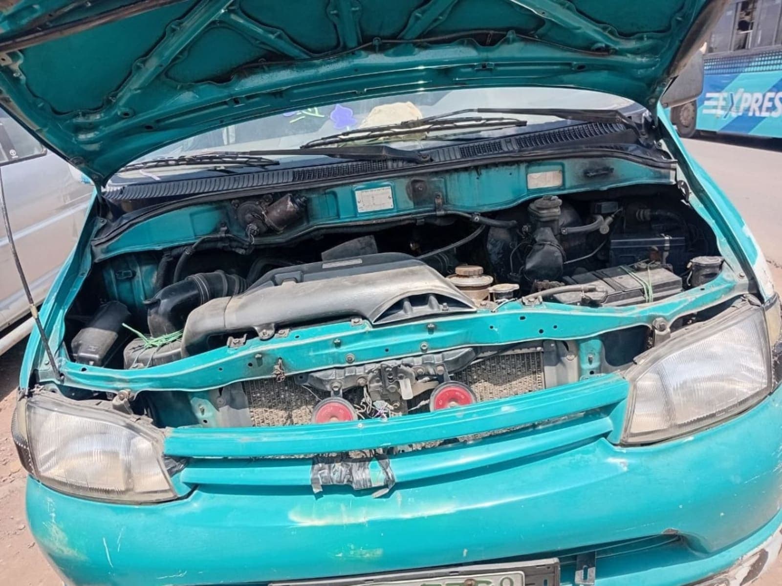 1998 Toyota 2L — photo 2