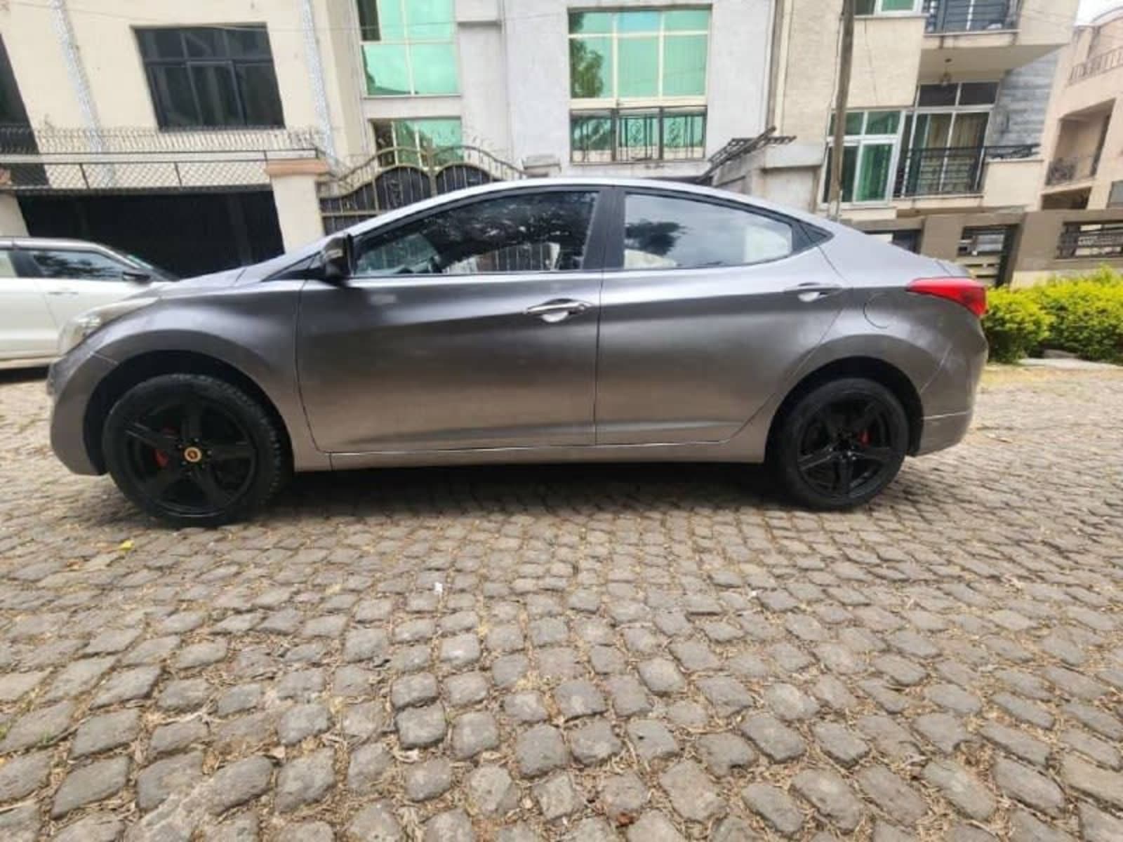 2013 Hyundai Avante — photo 4