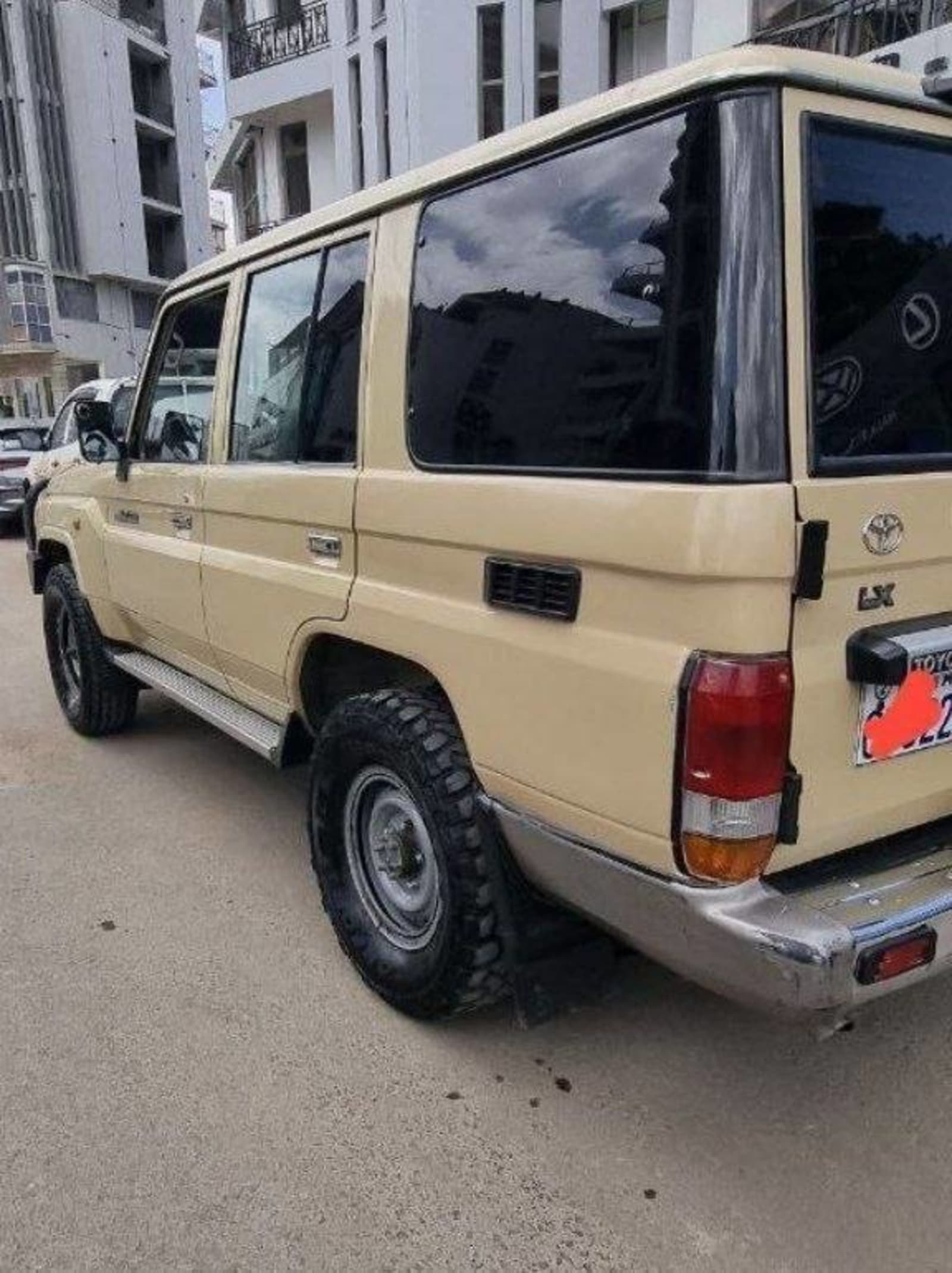 2013 Toyota LandCruiser Mark II — photo 3