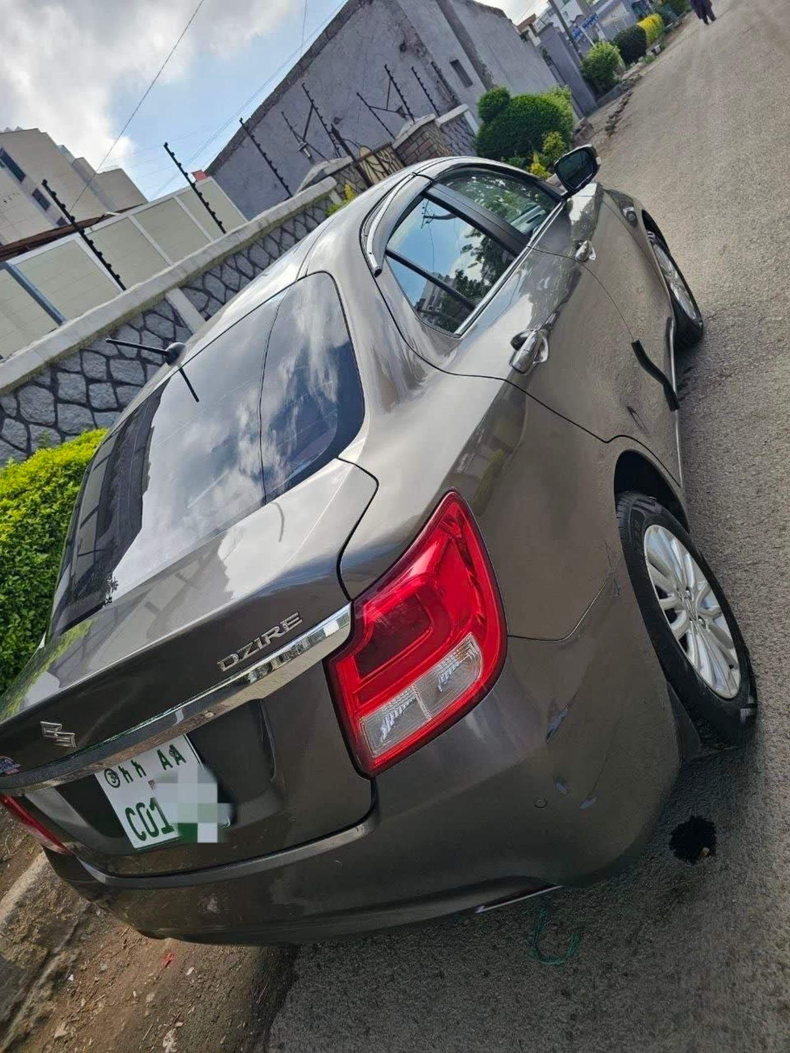 2022 Suzuki Dzire — photo 2