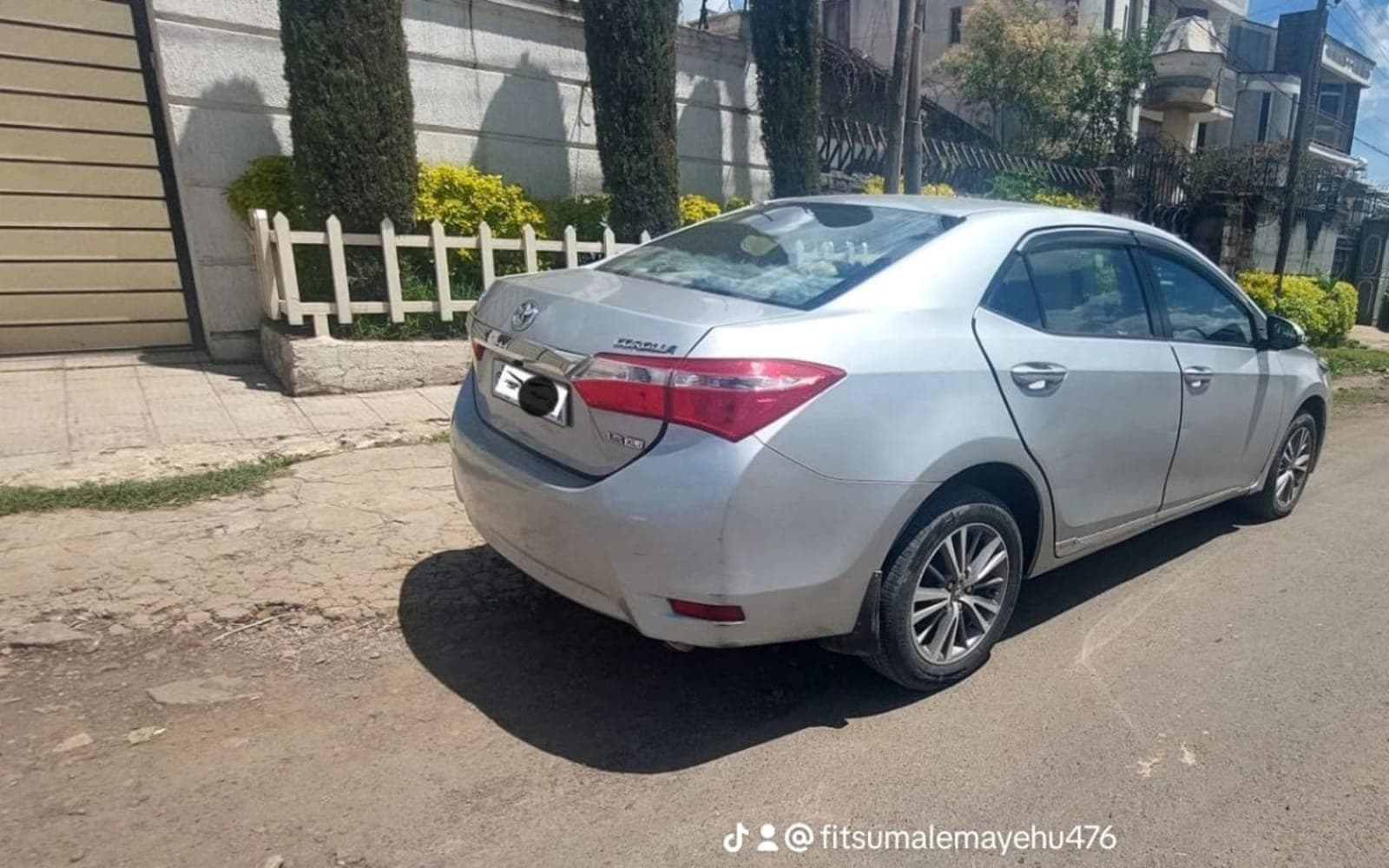 2015 Toyota Corolla — photo 5