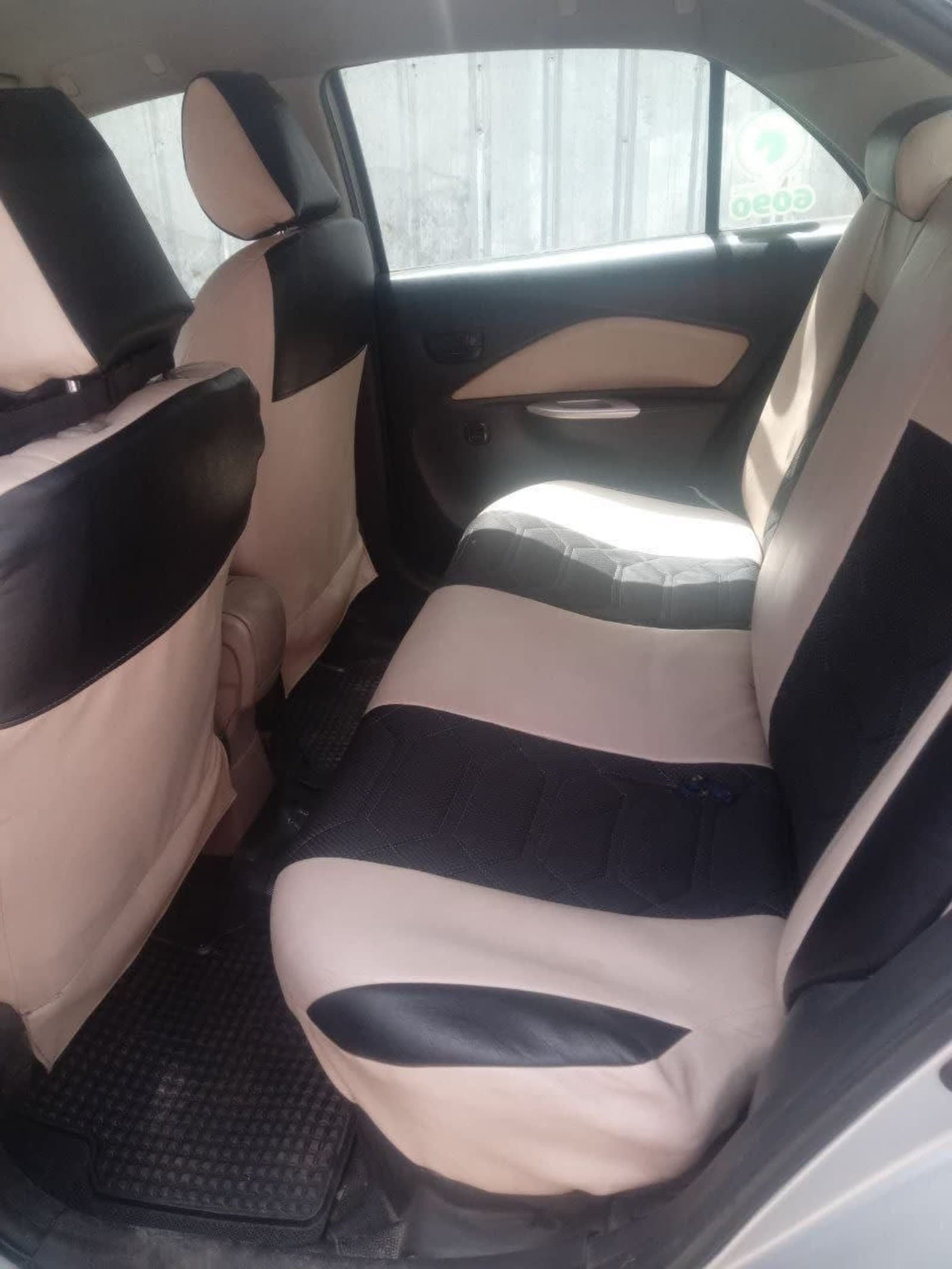 2008 Toyota Yaris Belta — photo 2