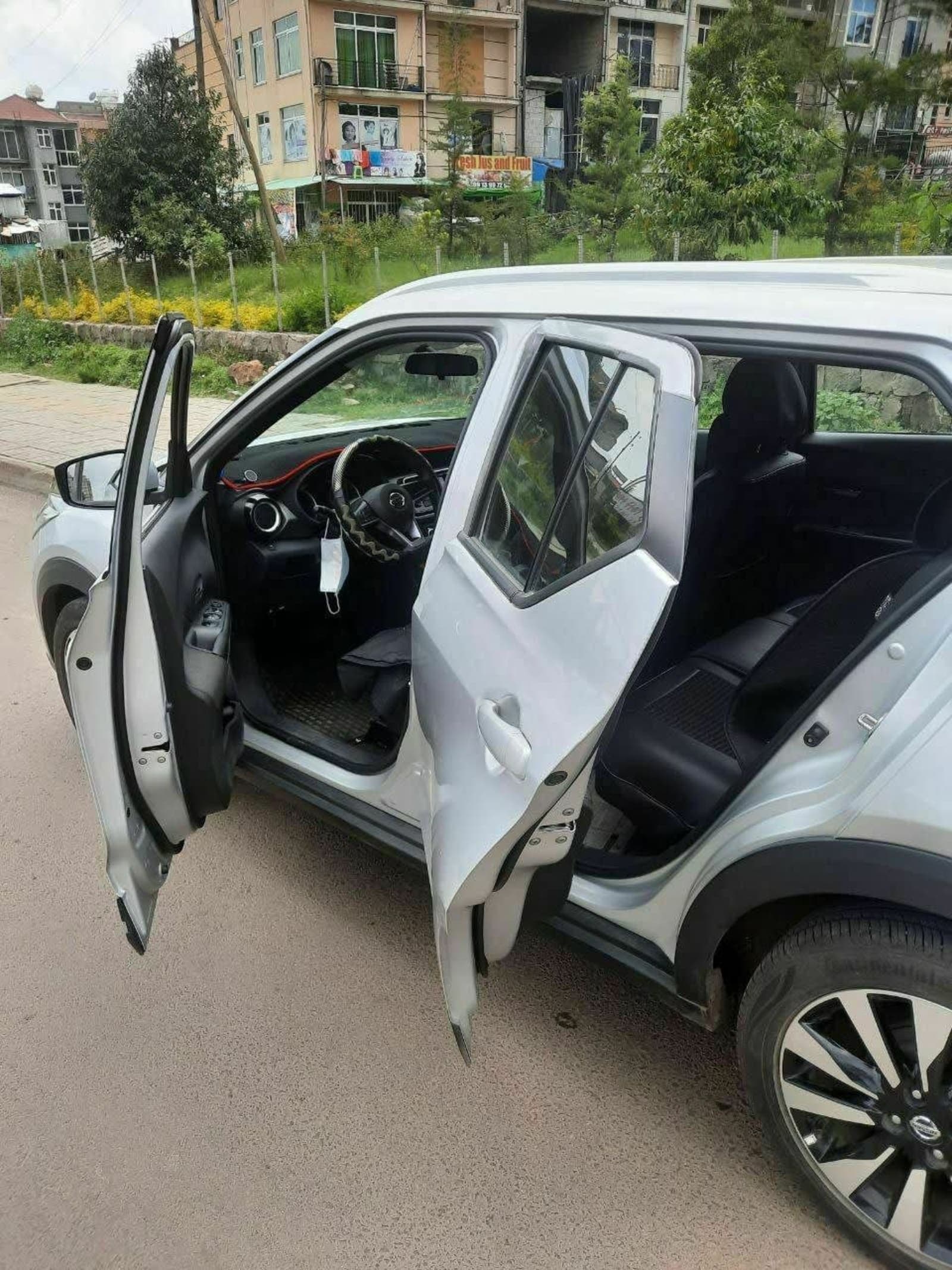 2020 Nissan Kicks — photo 4