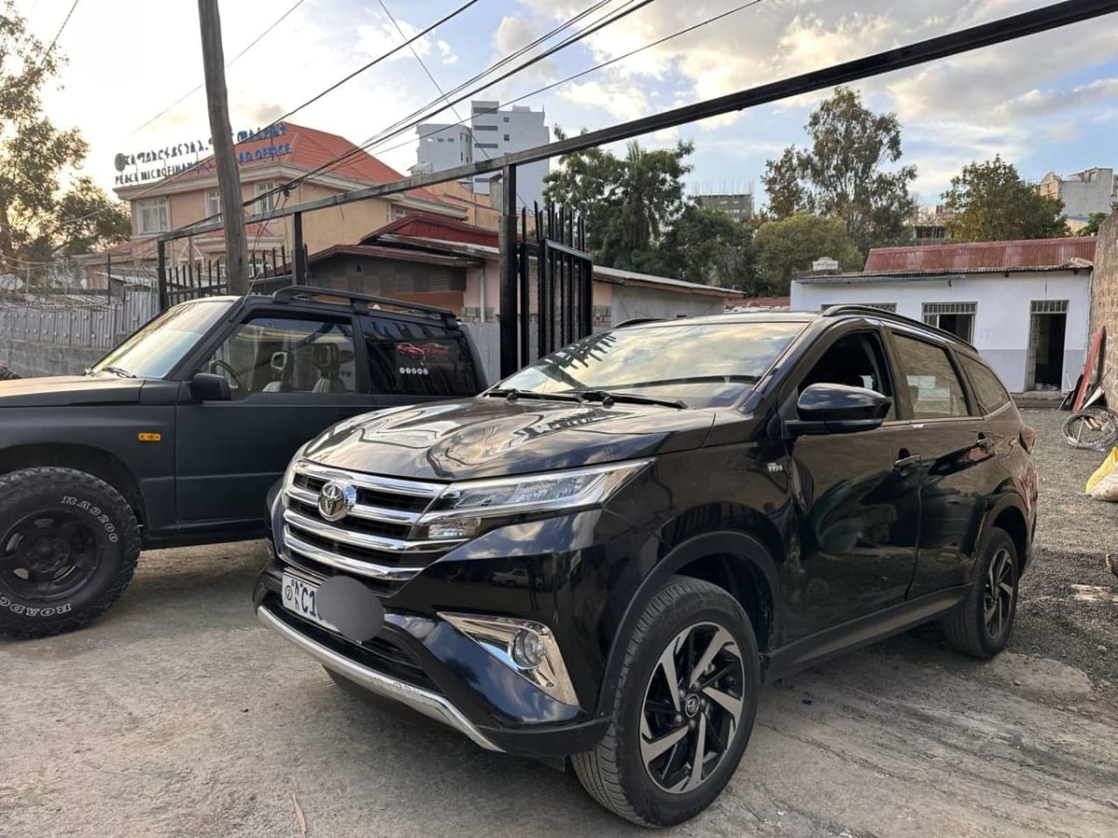 2021 Toyota Rush — photo 2