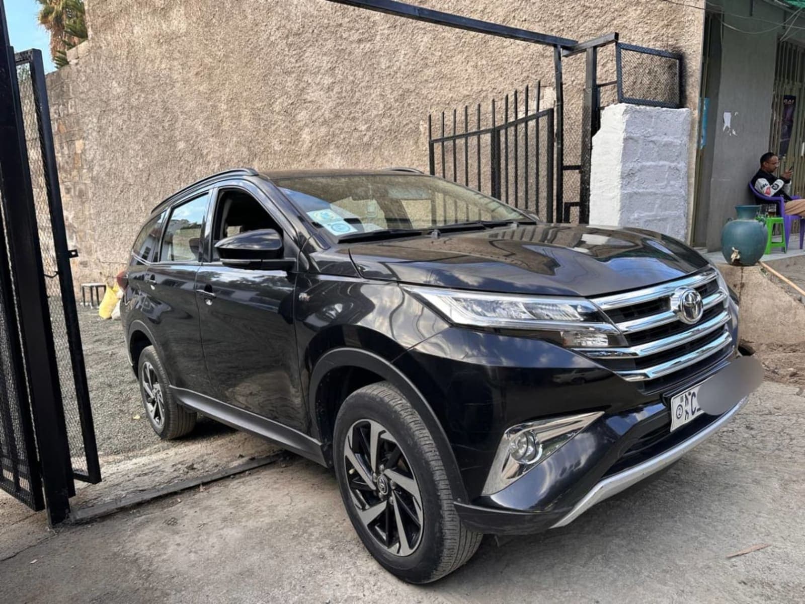 2021 Toyota Rush — photo 3