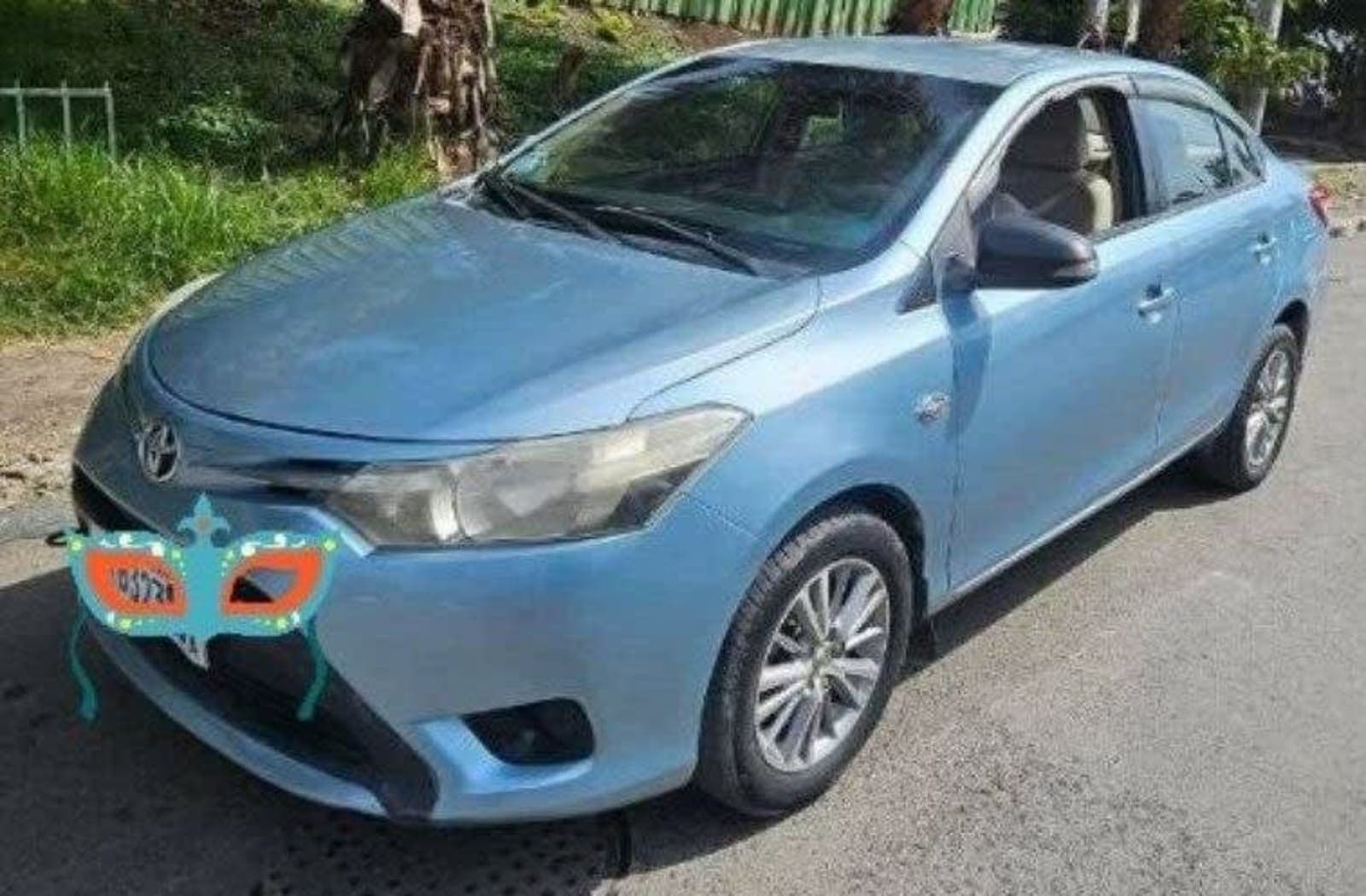 2014 Toyota Yaris Sedan — photo 3