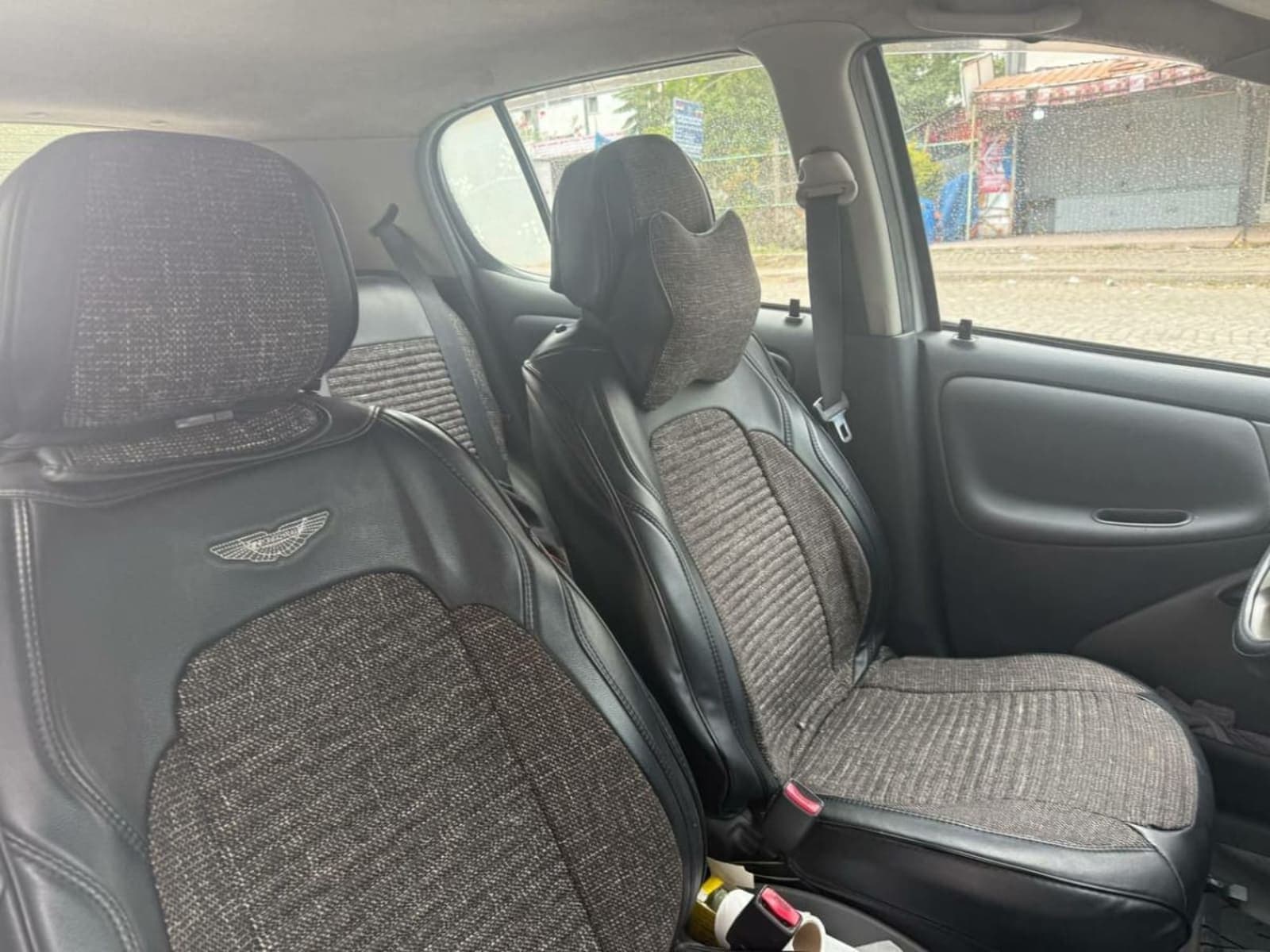 2001 Toyota Vitz — photo 2