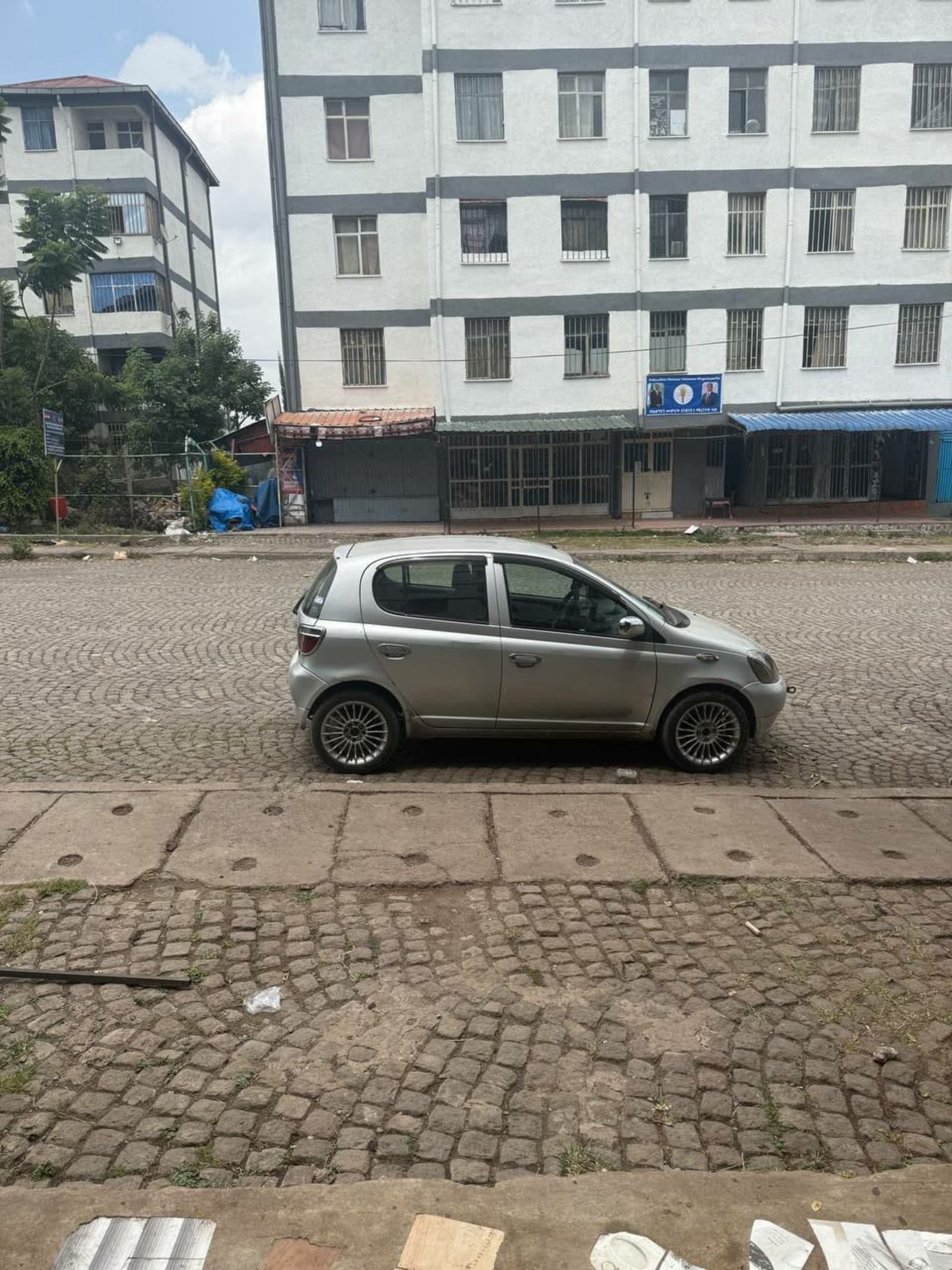 2001 Toyota Vitz — photo 5