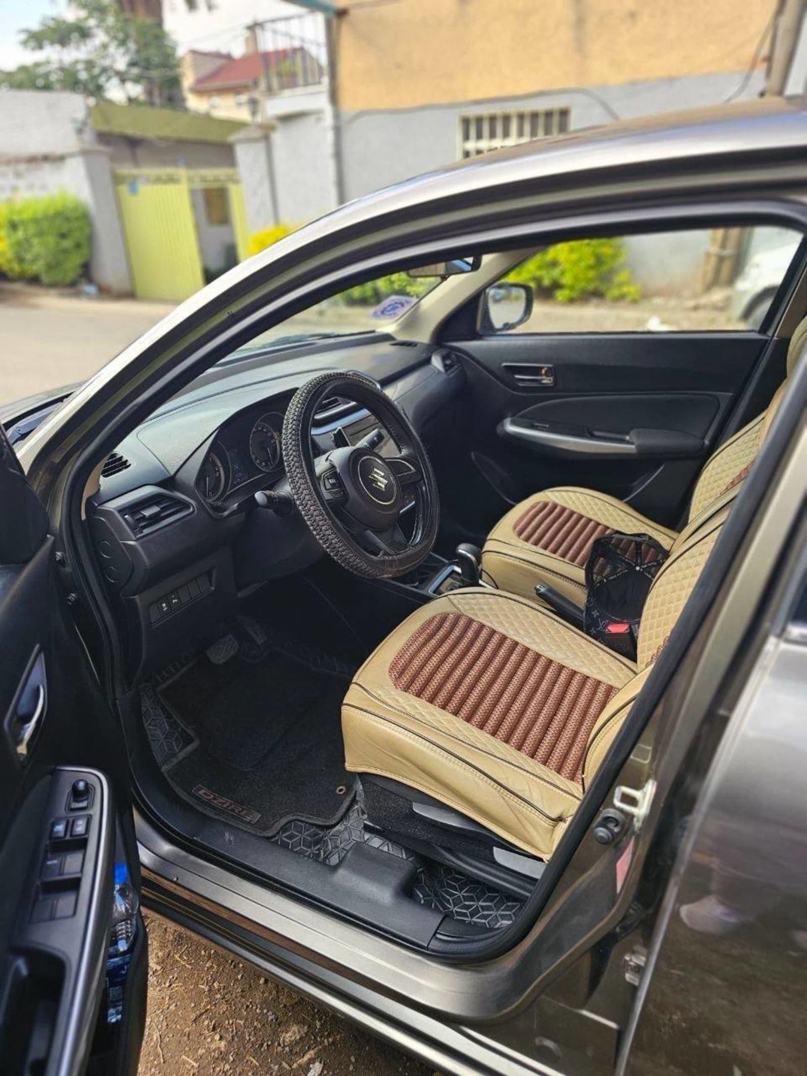 2022 Suzuki Dzire — photo 2