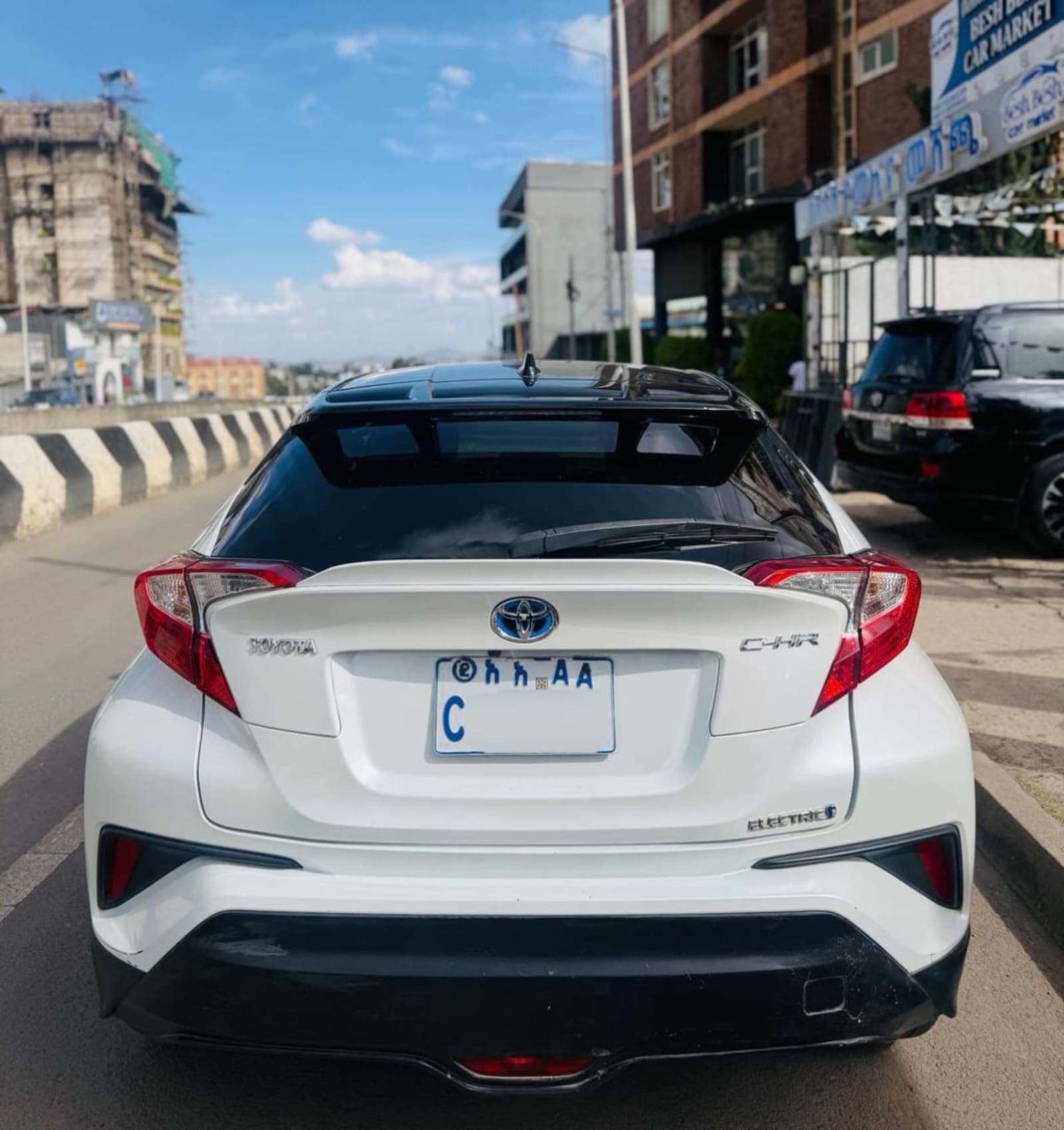 2023 Toyota Izoa — photo 5