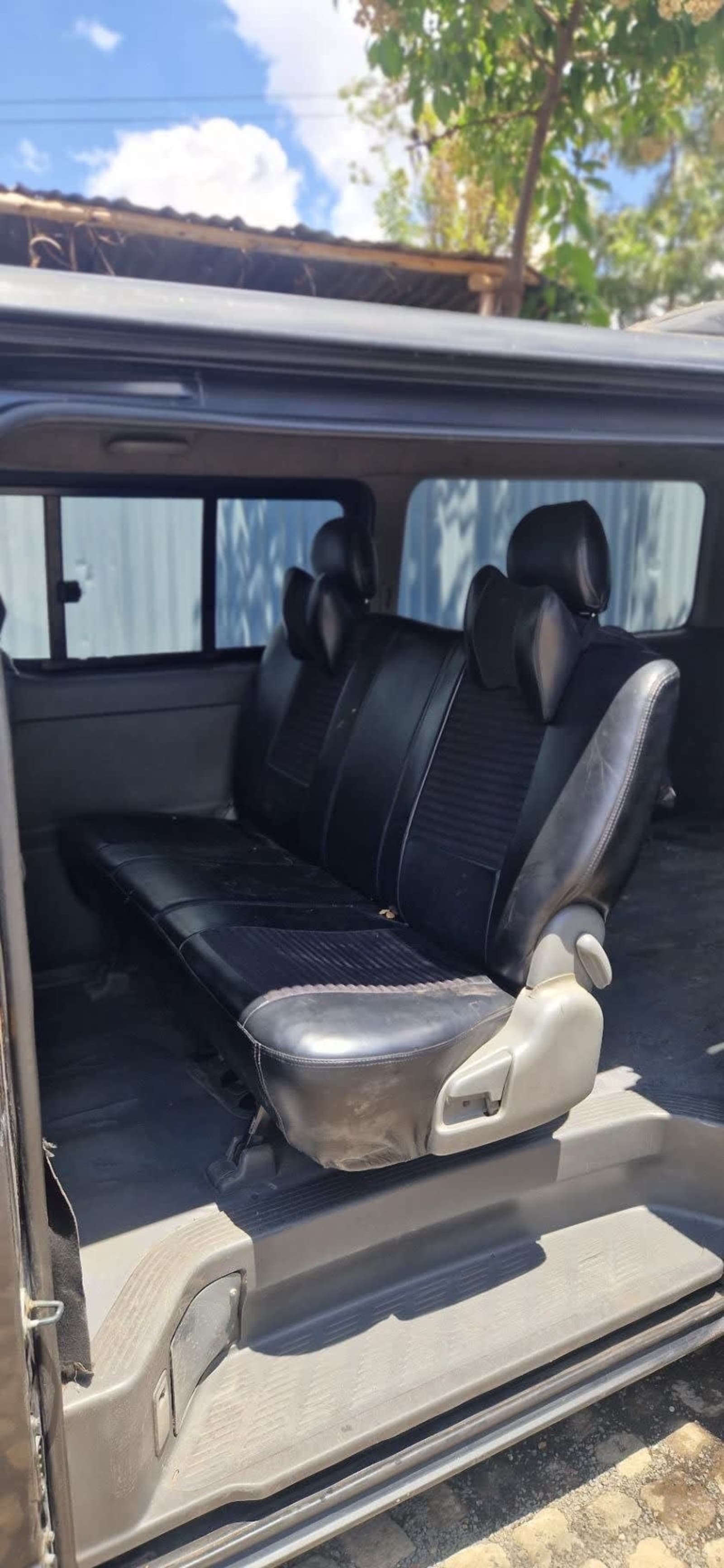 2008 Toyota Haice — photo 2