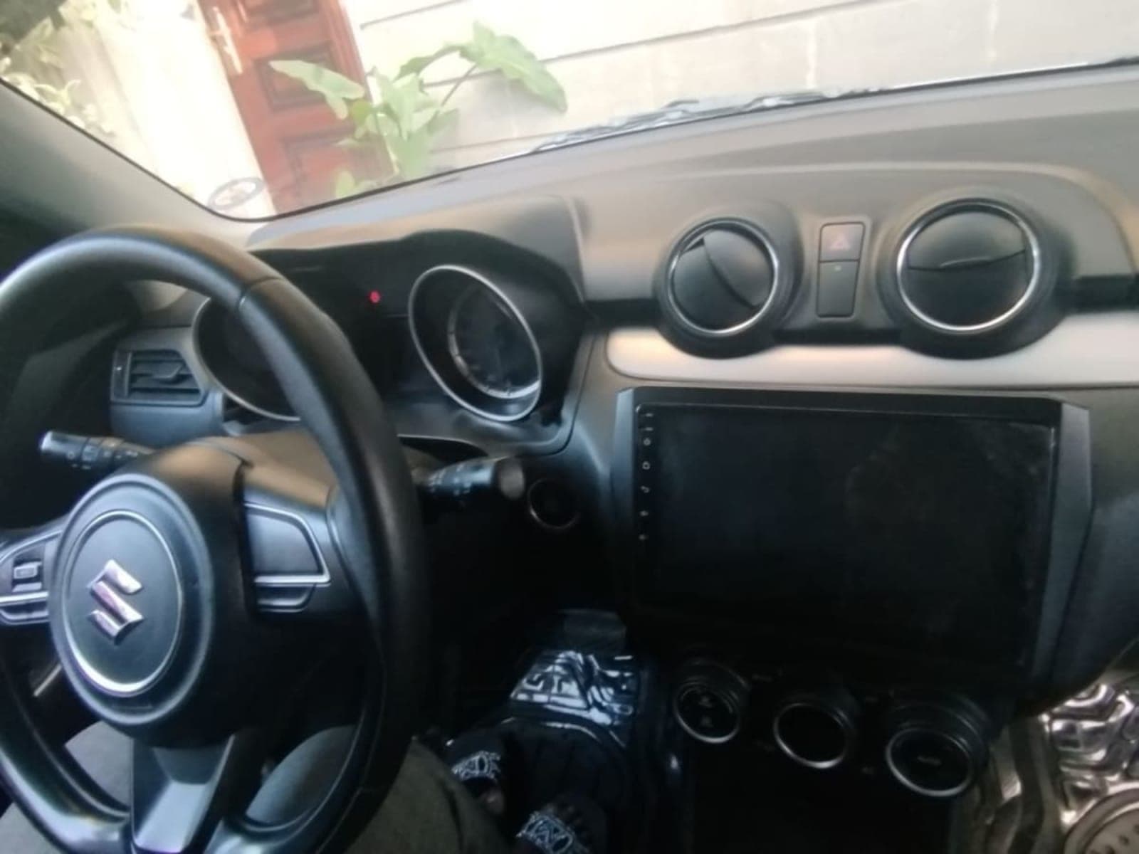 2022 Suzuki Swift — photo 5