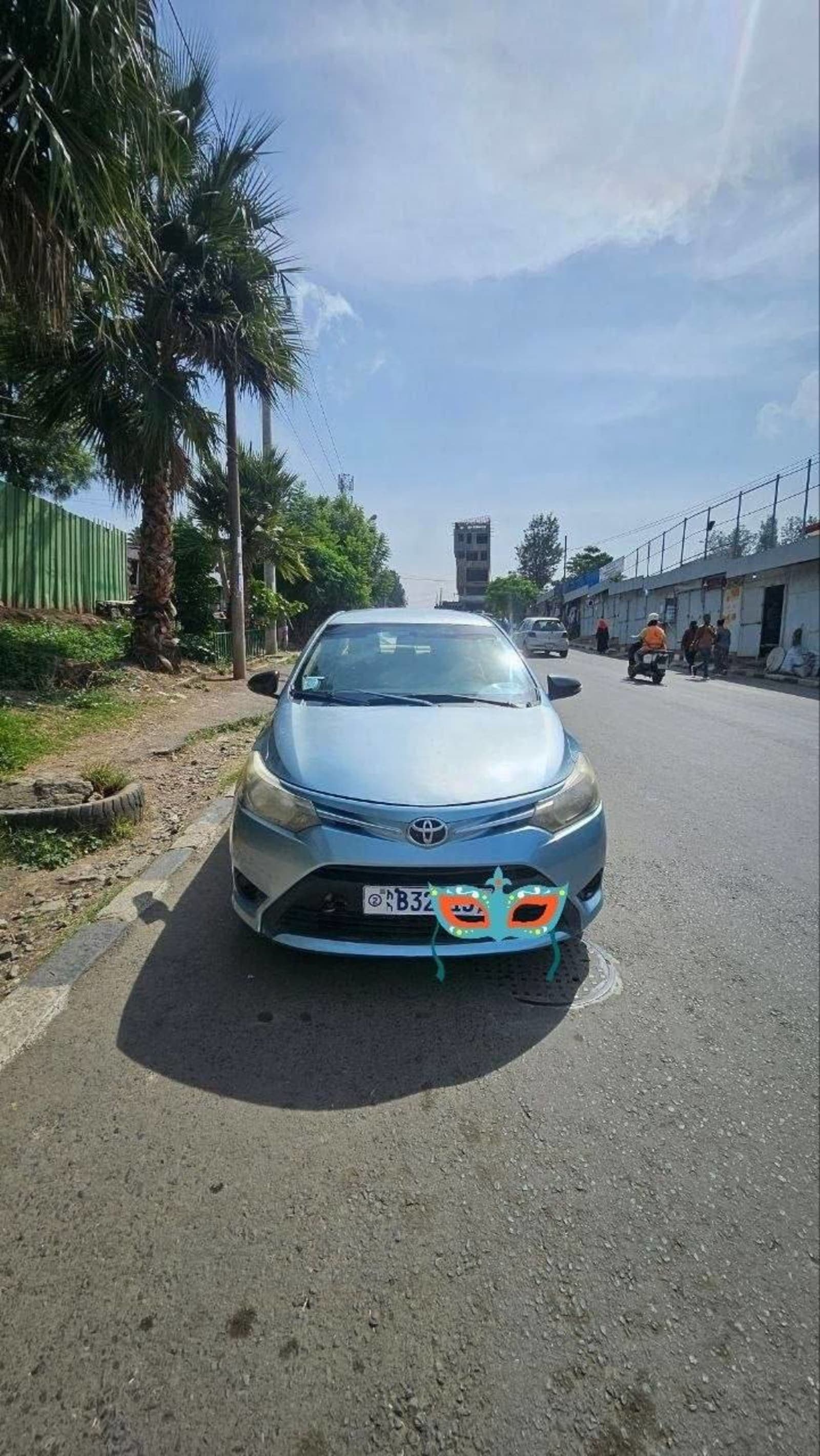 2014 Toyota Yaris — photo 4