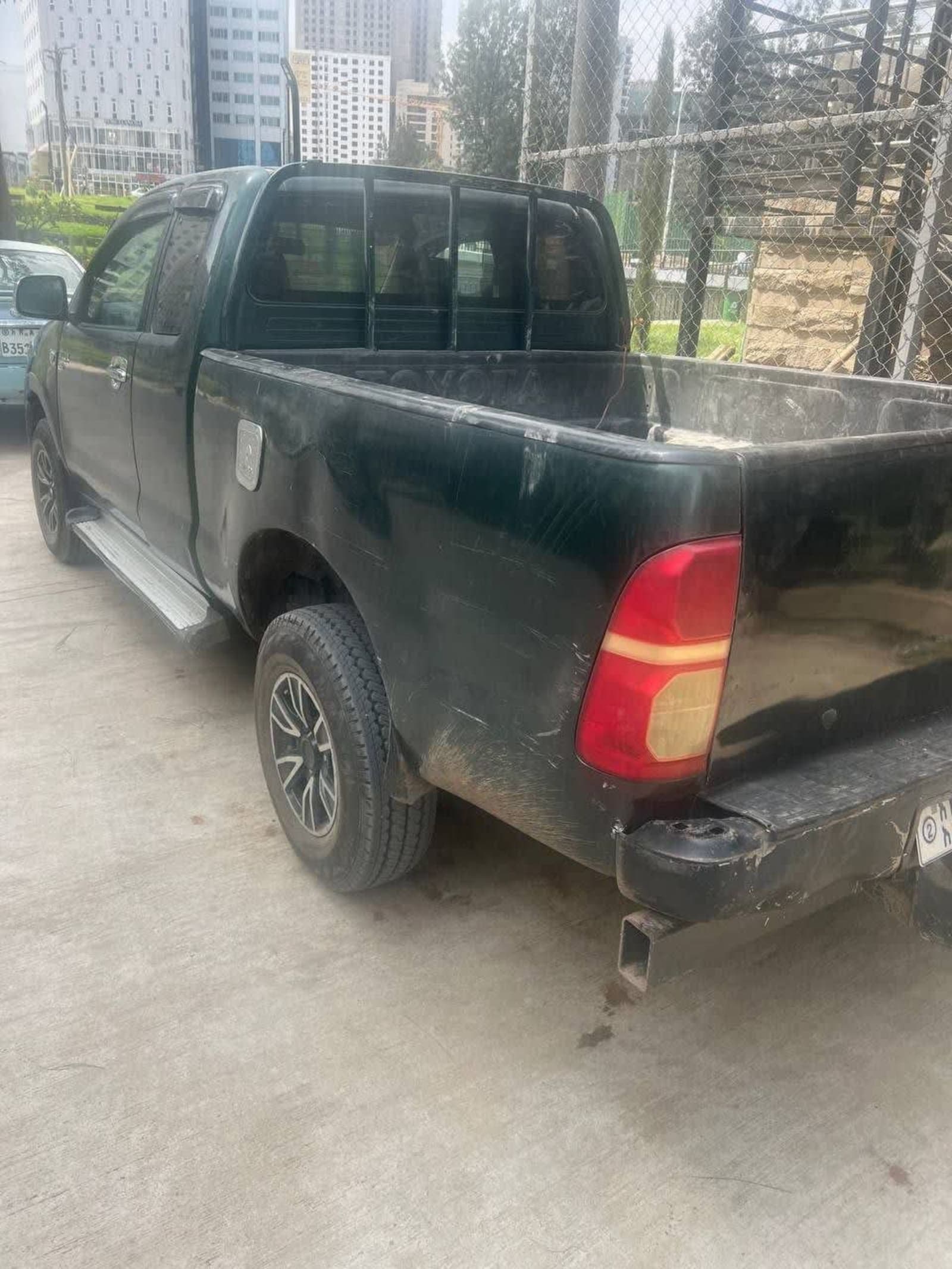2006 Toyota Hilux king cab — photo 5