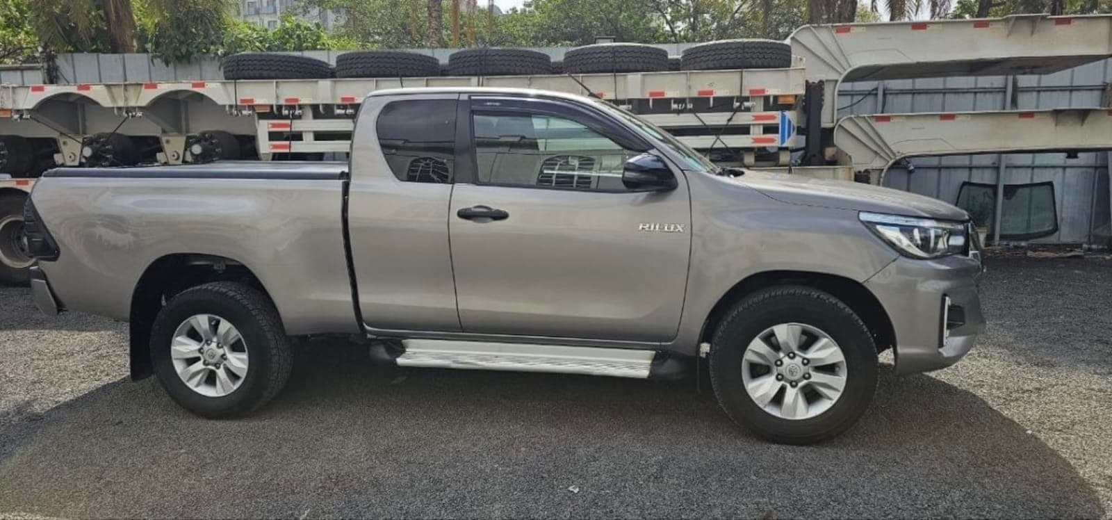 2020 Toyota Hilux Revo Kin Cab — photo 5