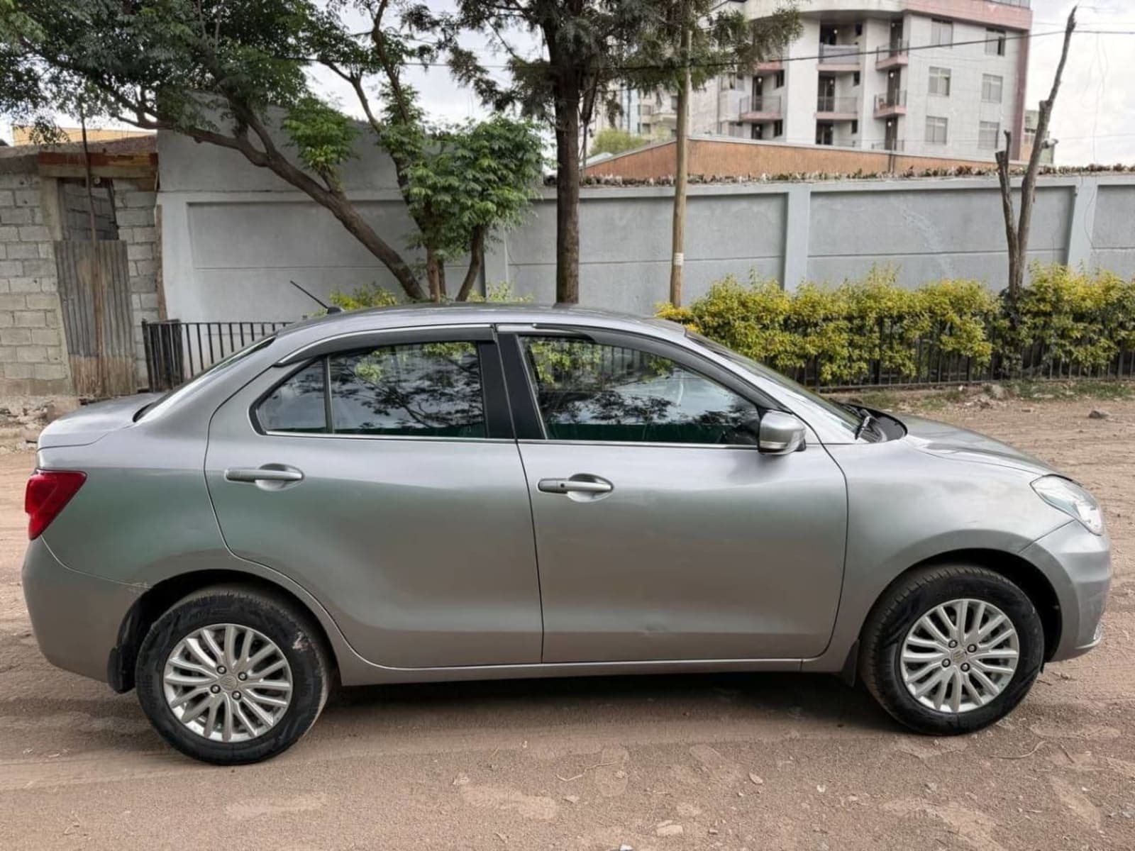 2022 Suzuki Dezire — photo 3