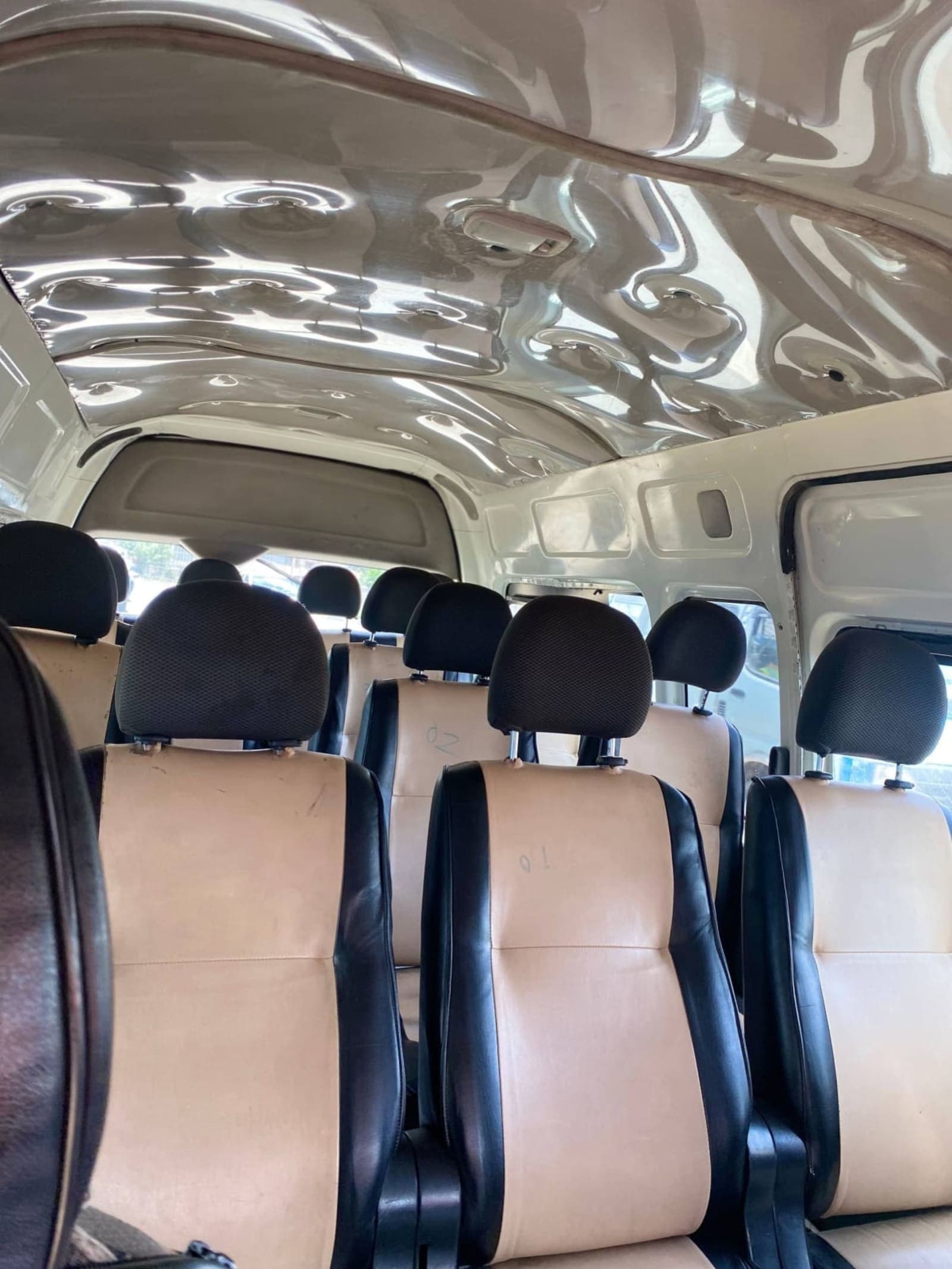 2009 Toyota Highroof — photo 6