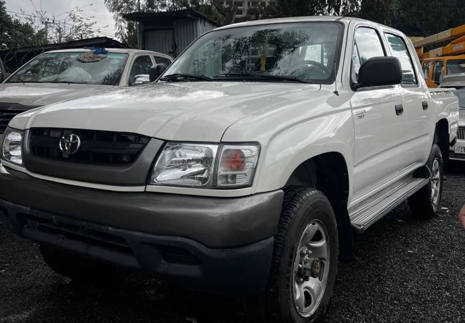 2003 Toyota 3L Double Cab — photo 3