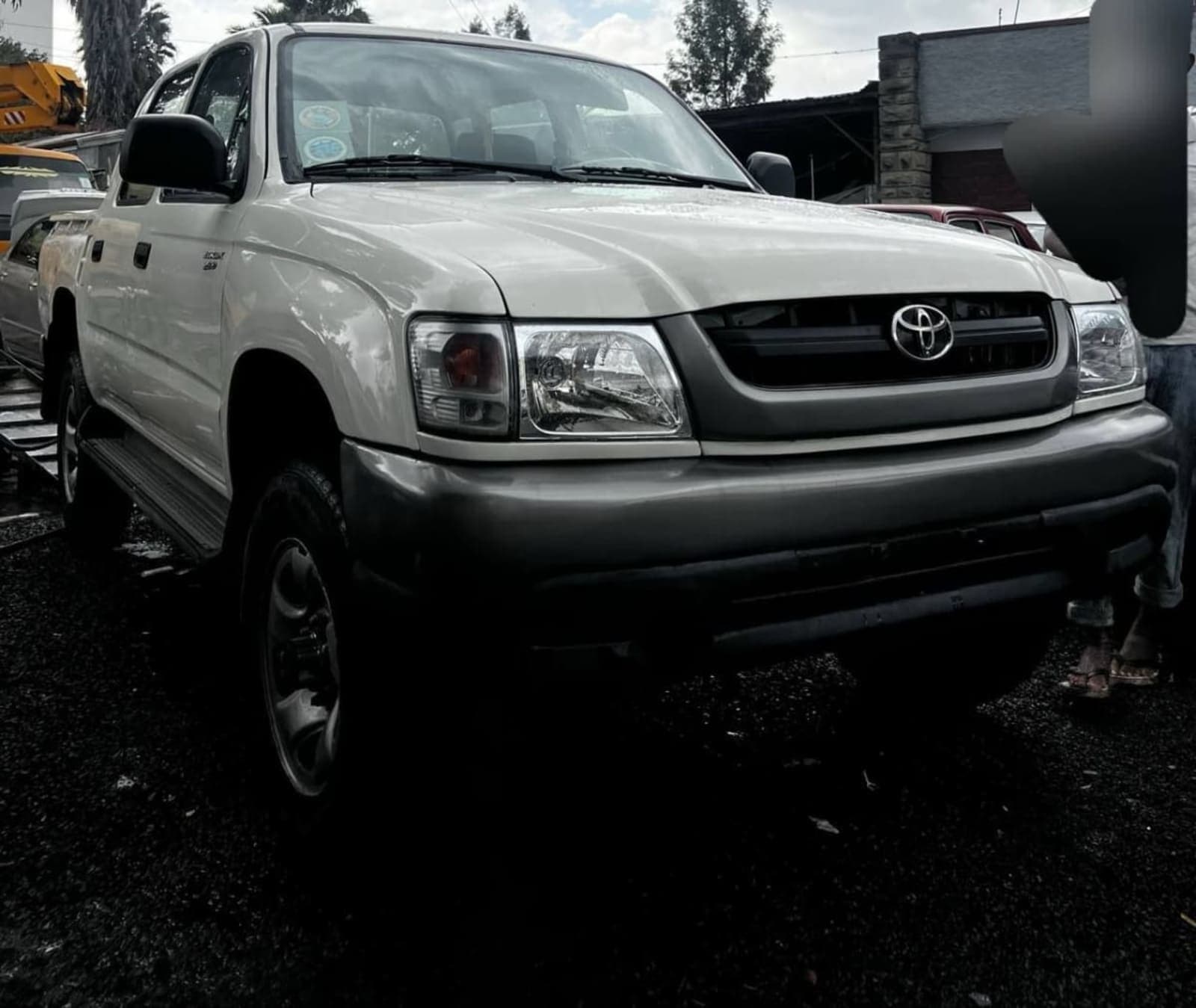 2003 Toyota Hilux Double-Cab — photo 2