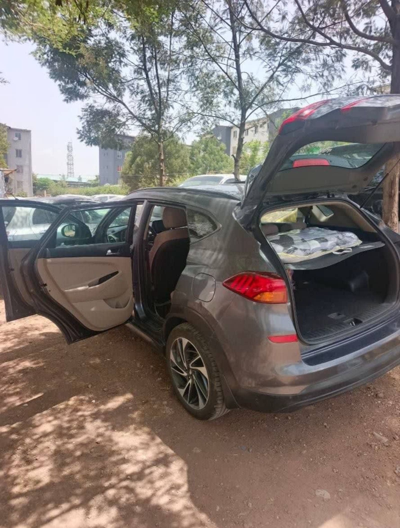 2019 Hyundai Tucson — photo 2