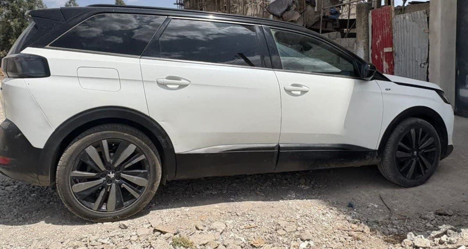 2022 Peugeot 5008 GT line โ photo 2