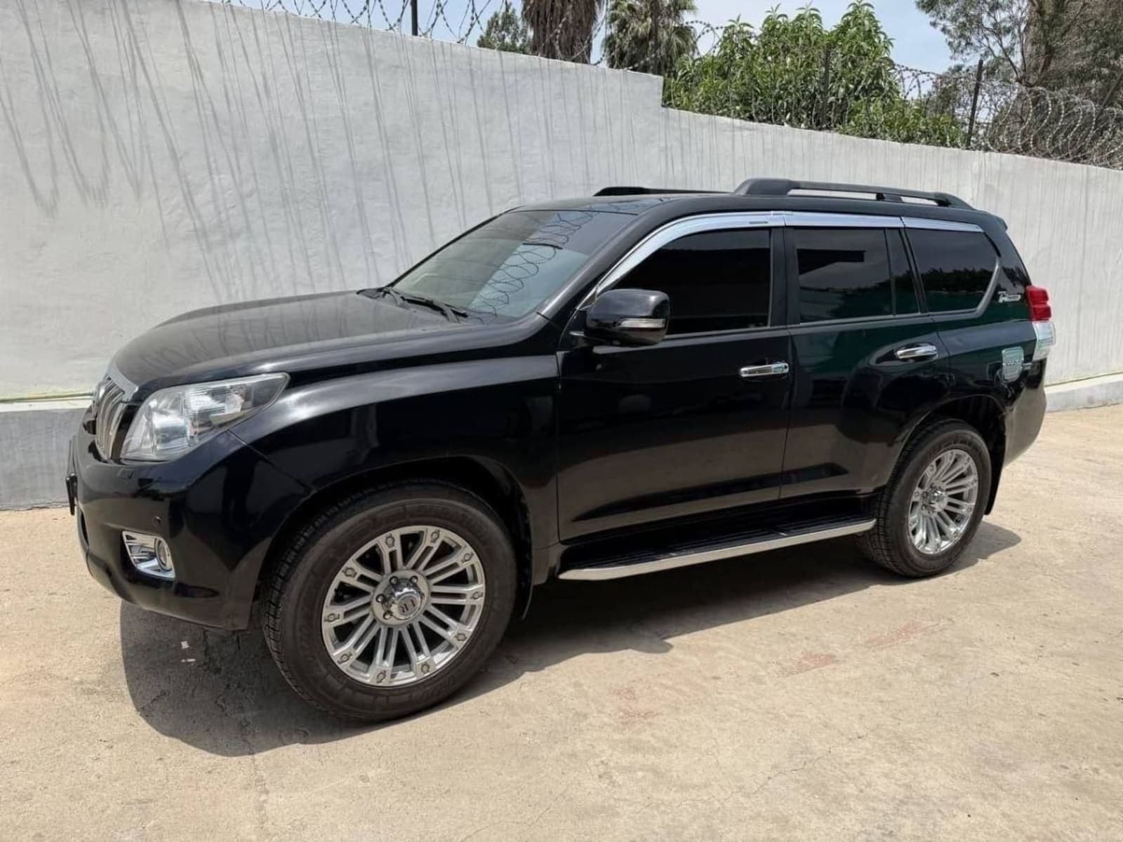 2014 Toyota Landcruiser Prado — photo 7