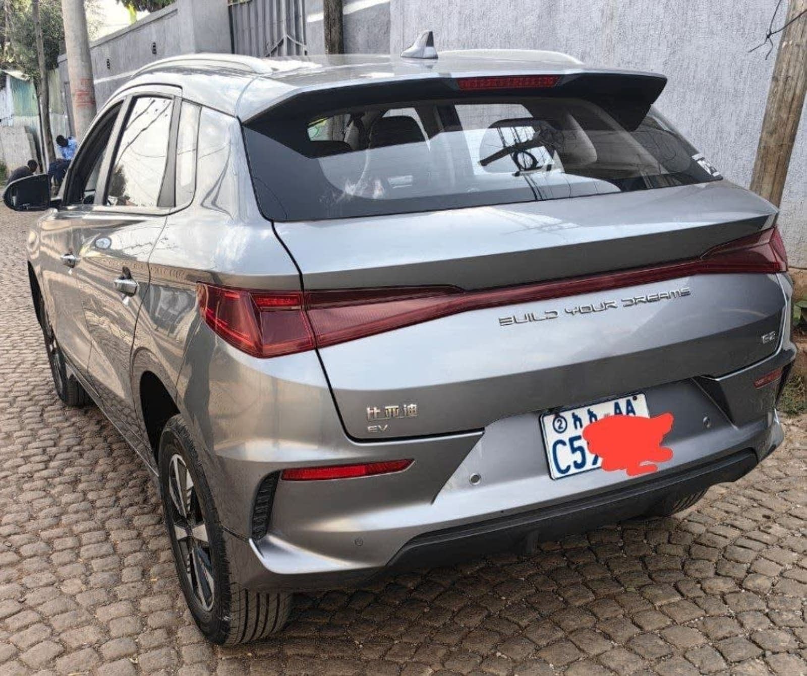 2025 BYD E2 — photo 4