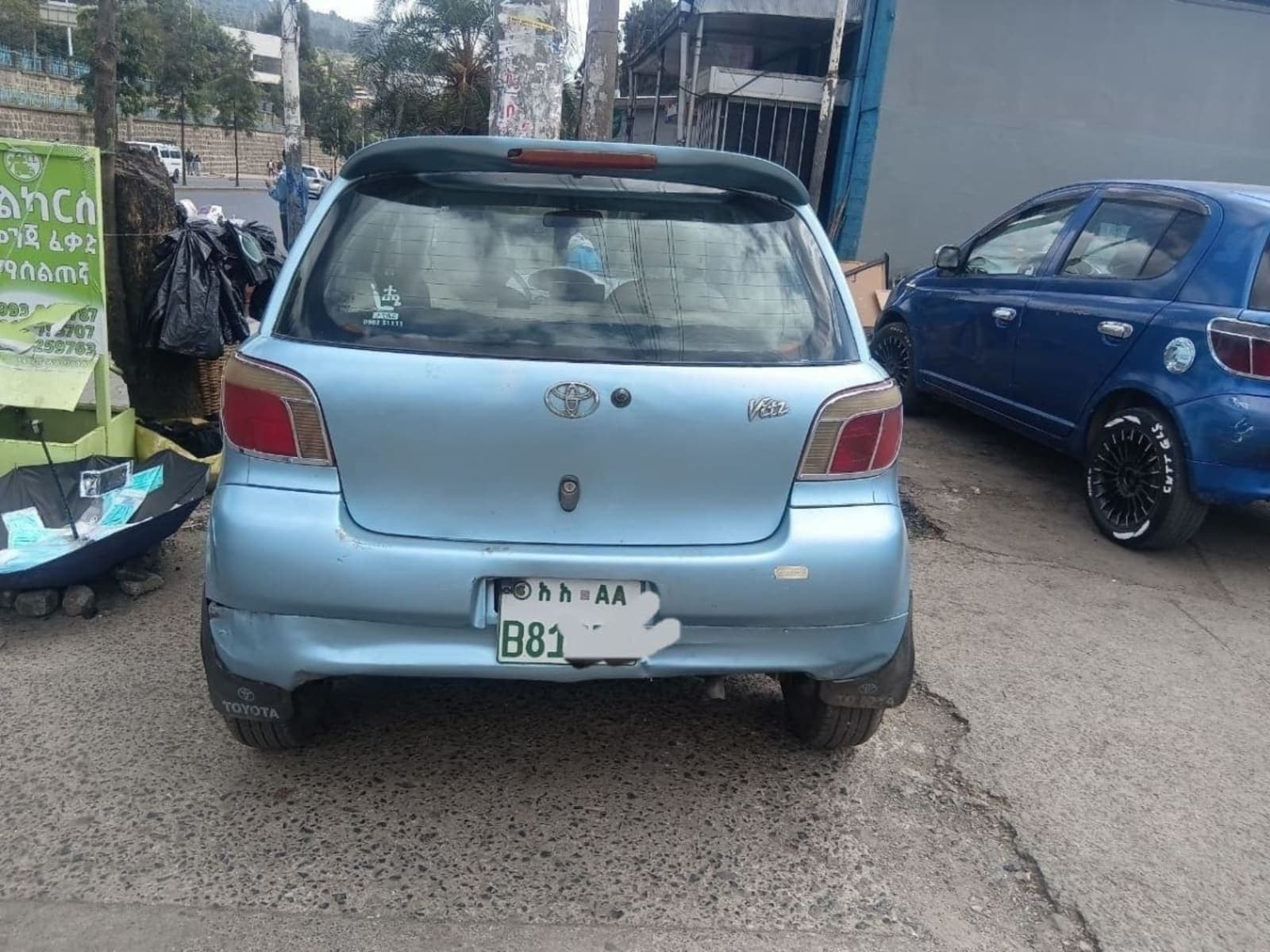 2001 Toyota Vitz — photo 1
