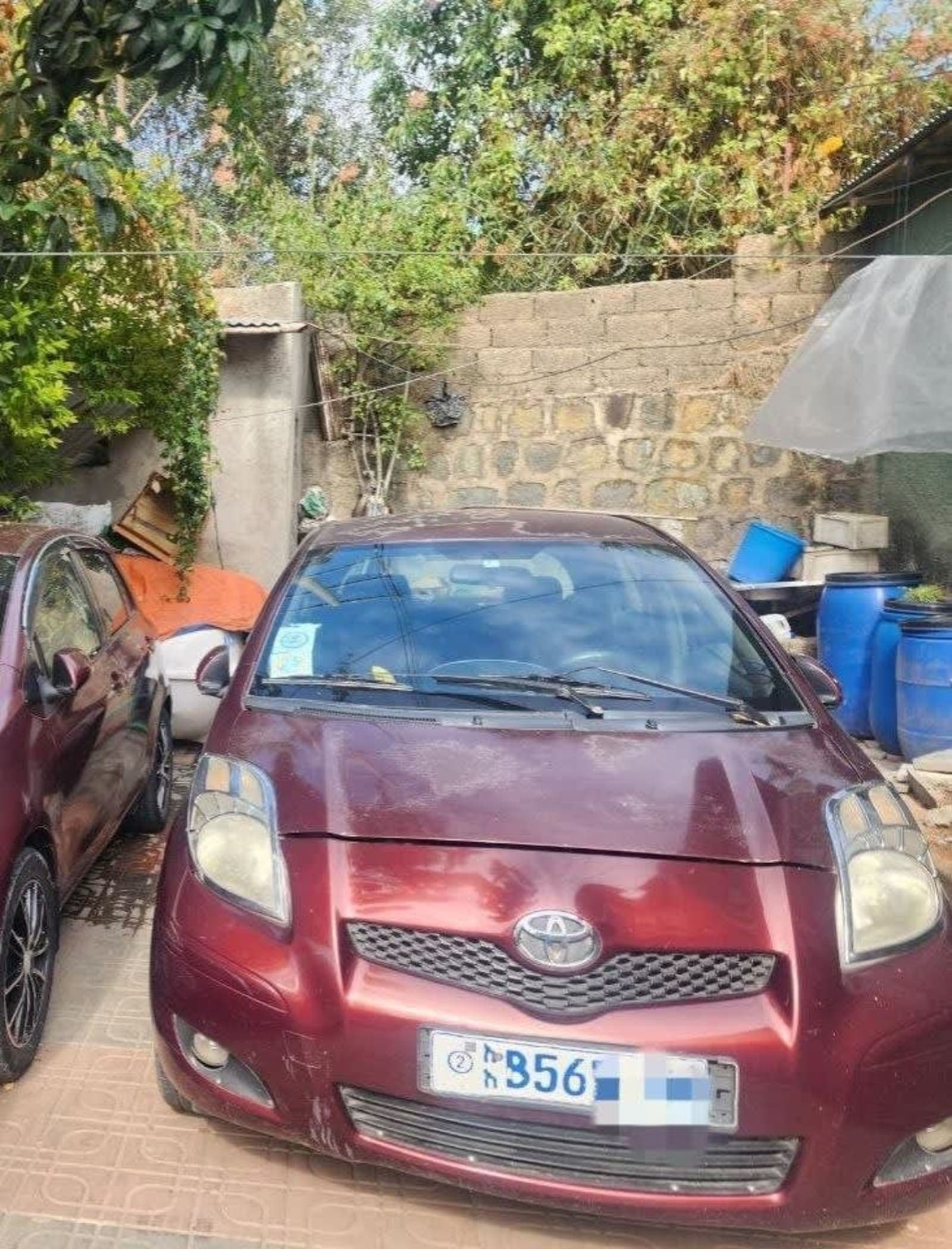 2010 Toyota Compact Yaris — photo 1