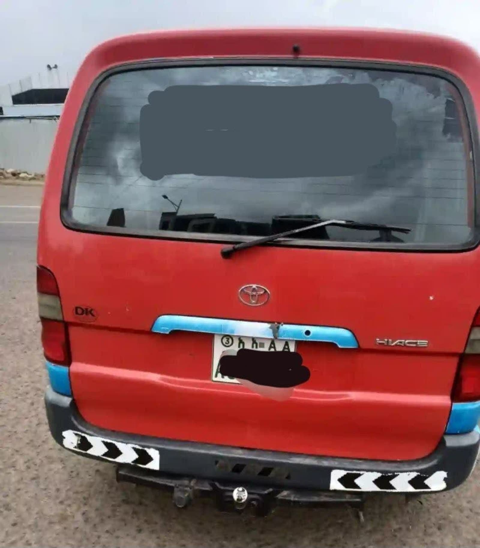 2006 Dolphin van — photo 3