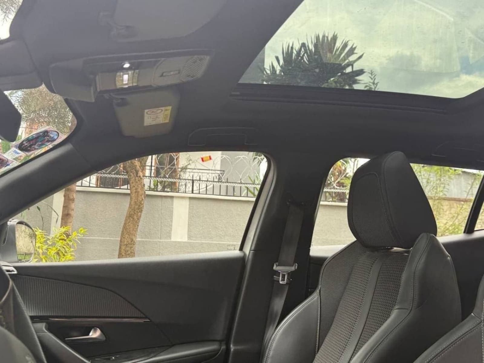 2022 Peugeot 2008 GT line — photo 4