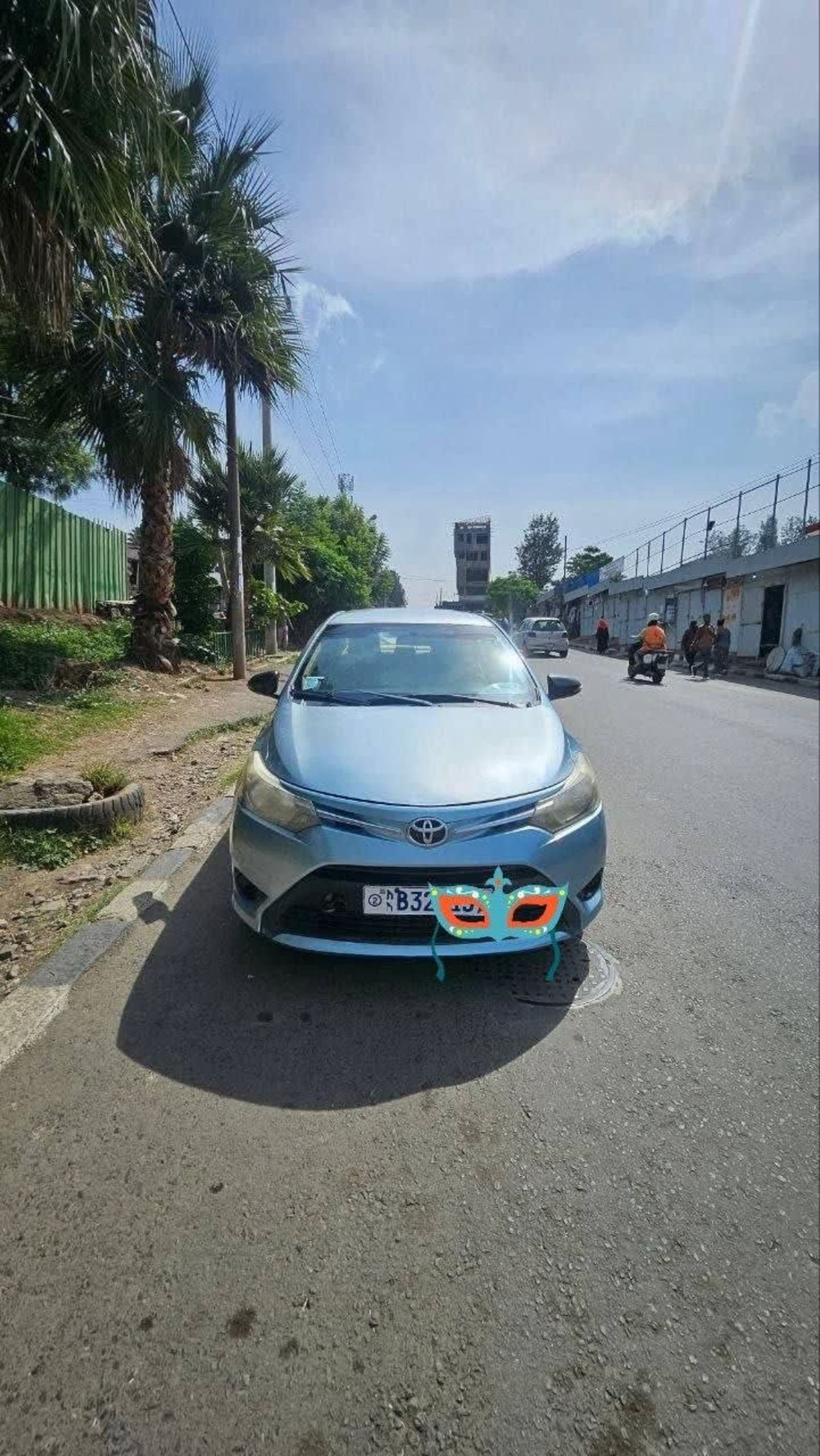 2014 Toyota Yaris Sedan — photo 4