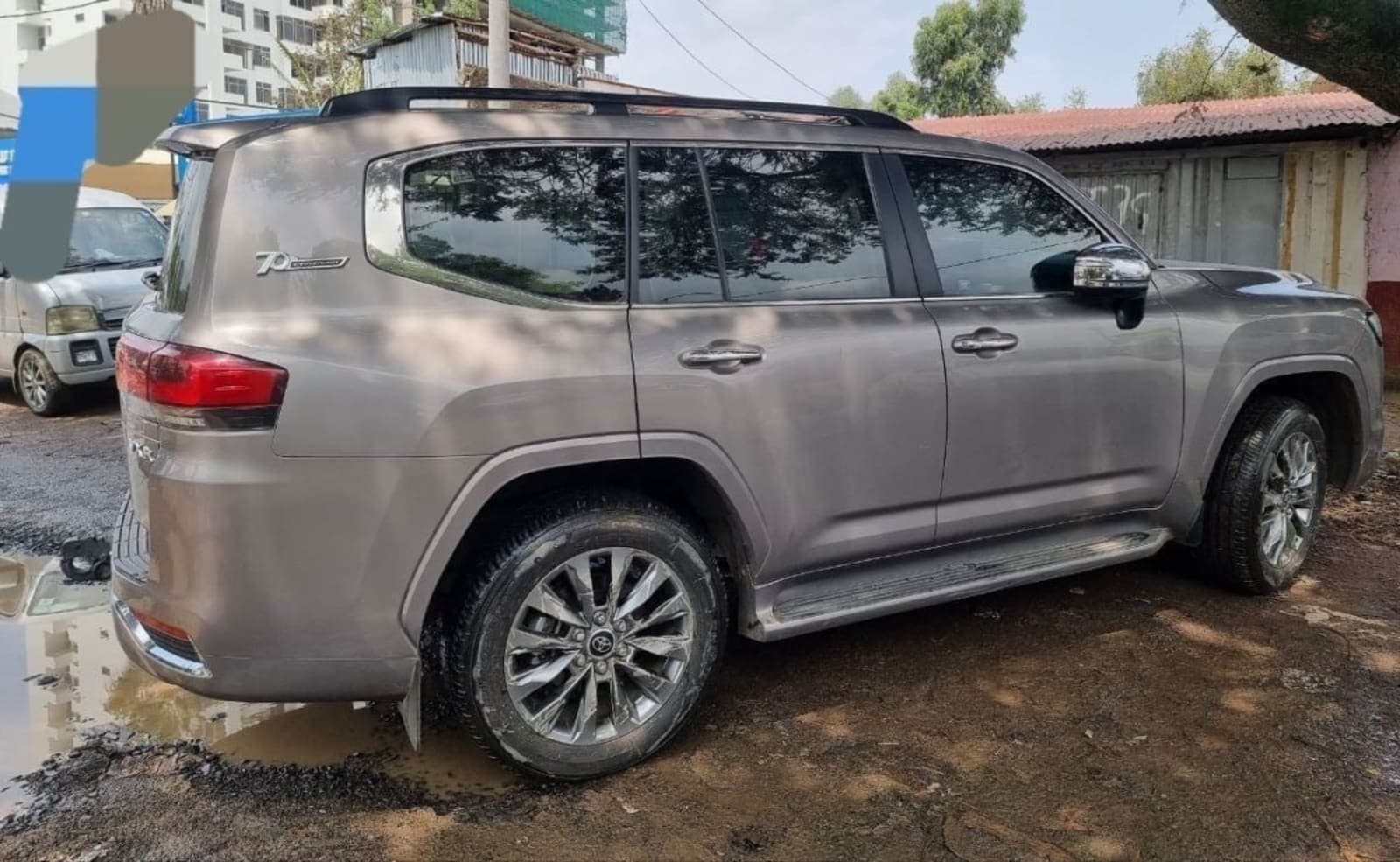 2023 Toyota Land Cruiser V6 VXR — photo 5